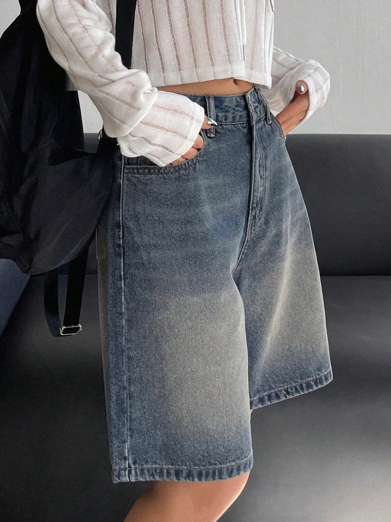Livesso Petite Women's Fashion Versatile Pocket Button Casual Denim Knee-Length Shorts ,Petite Women Summer
