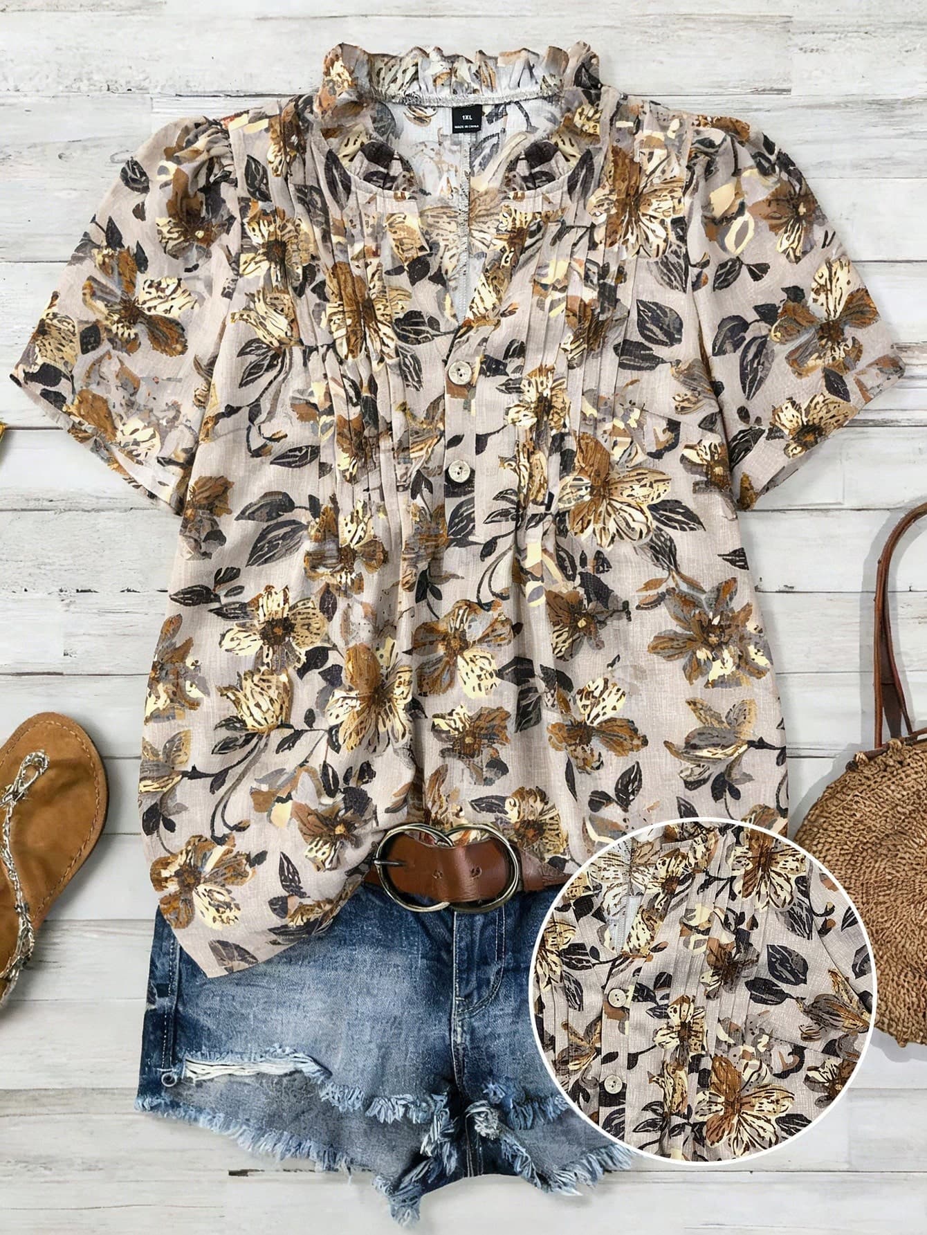 Franclia Women's Plus Size Notched Neck Beige Floral Print Blouse With Petal Half Sleeves And Frills Holiday Holiday Vacation Summer Boho