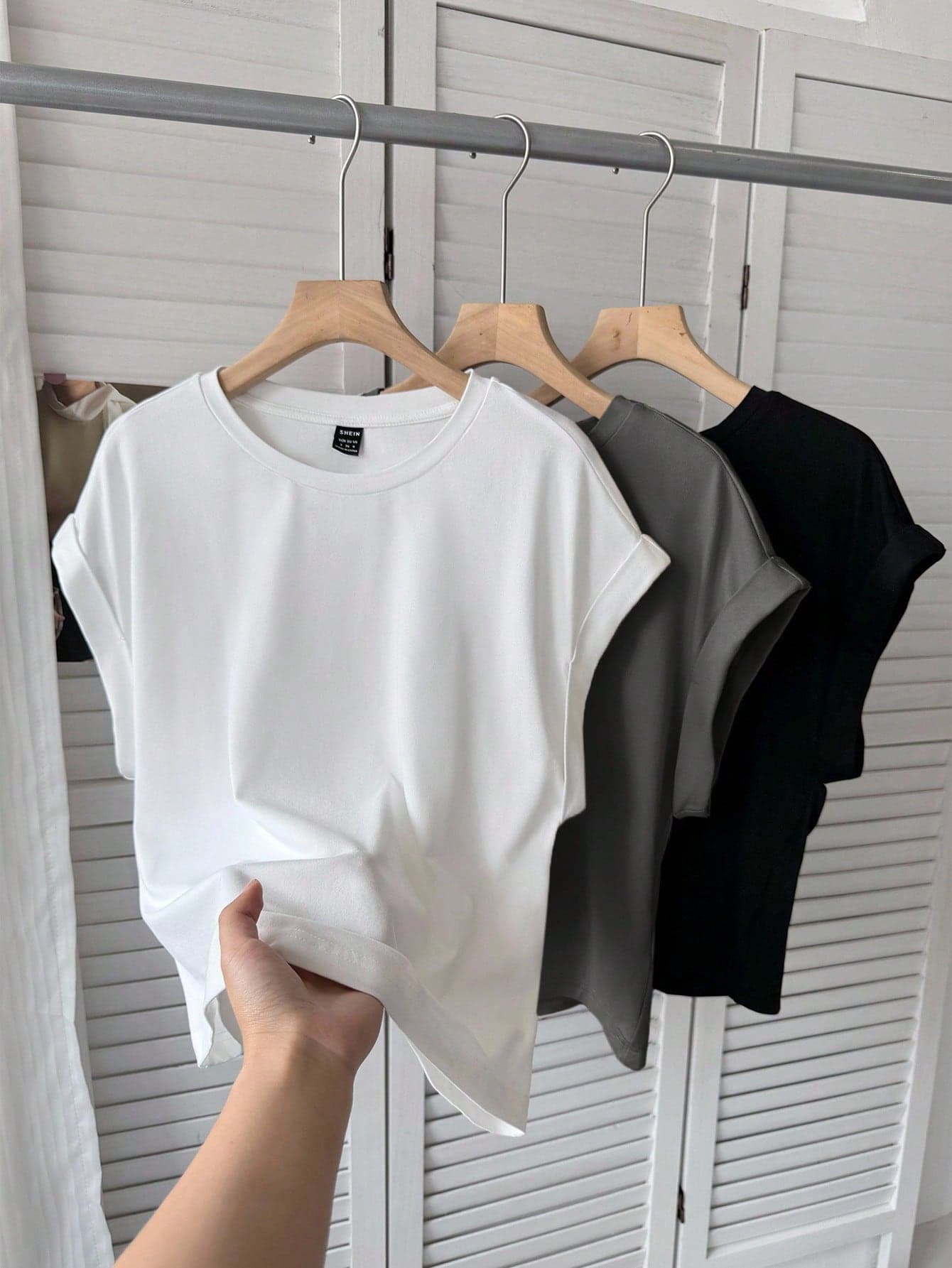 SHEIN LUNE 3pcs Women Casual Solid Color Basic Short Sleeve T-Shirt Solid Color Tops 3 Pack Short Sleeve Basic Summer Top