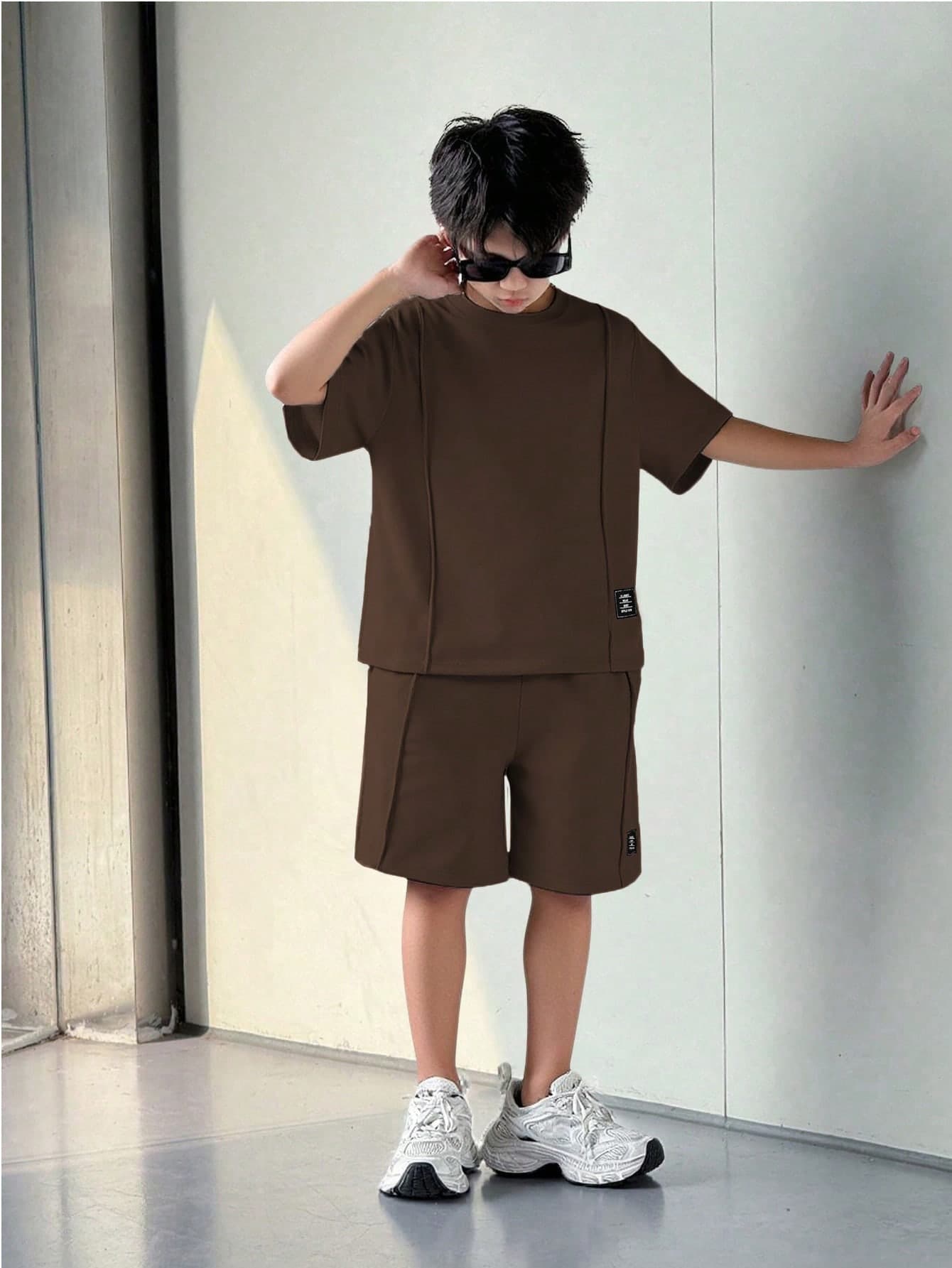 SHEIN Mirajuku Tween Boy Basic Solid Color Deconstructed Short Sleeve T-Shirt And Shorts Set, Suitable For Casual And Sports Wear