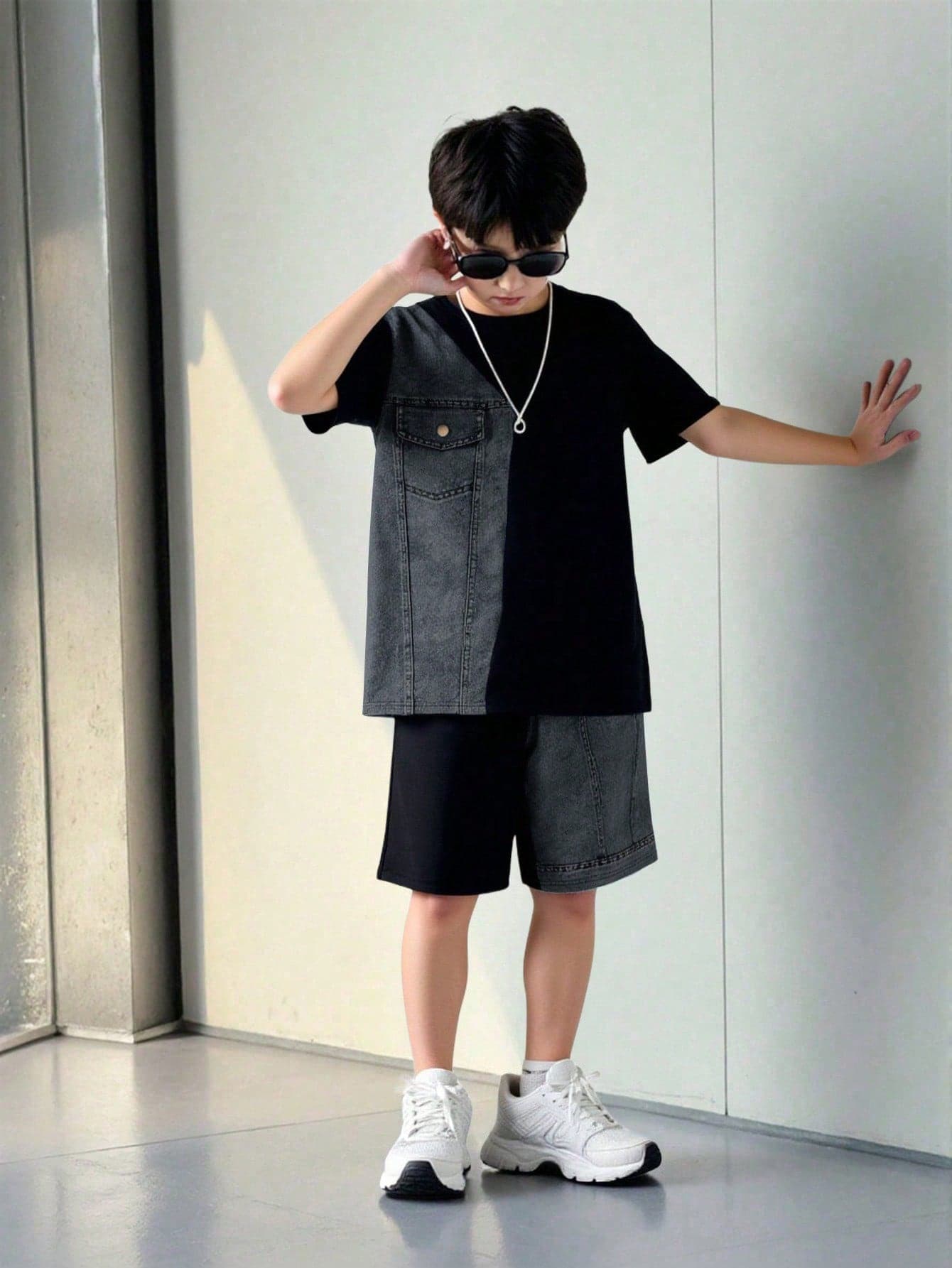 SHEIN Mirajuku 2pcs/Set Casual Patchwork Knit T-Shirt And Shorts For Teenage Boys, Fashionable Street Style Splice Outfit