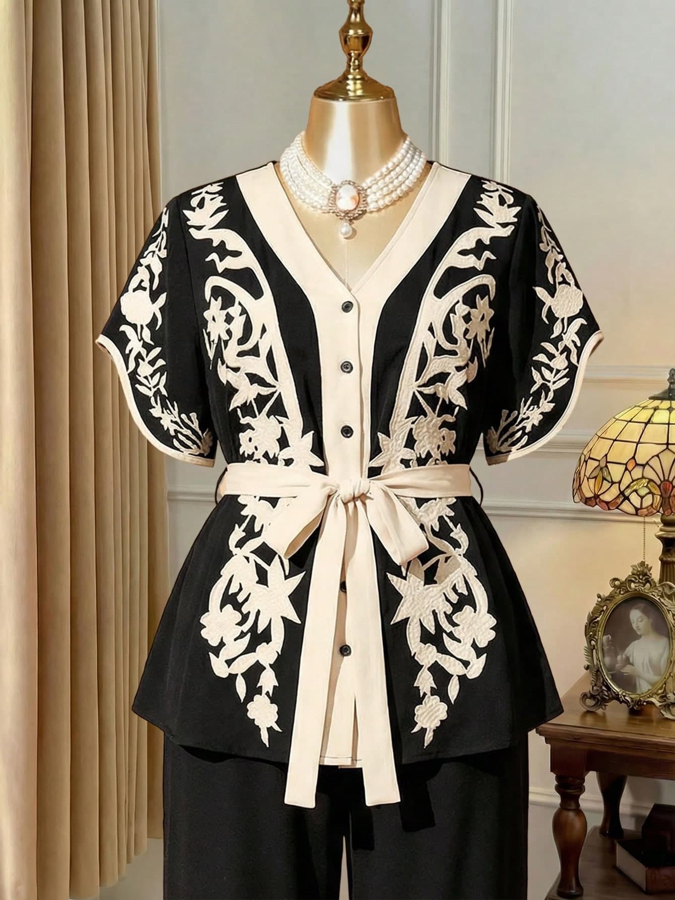 Rometta 2pcs Set V-Neck Bowknot Waist Black Autumn Elegant Tea Party Casual Vacation Top And Shorts,Summer Plus Size Floral Matching Pant Suit Jumpsuits