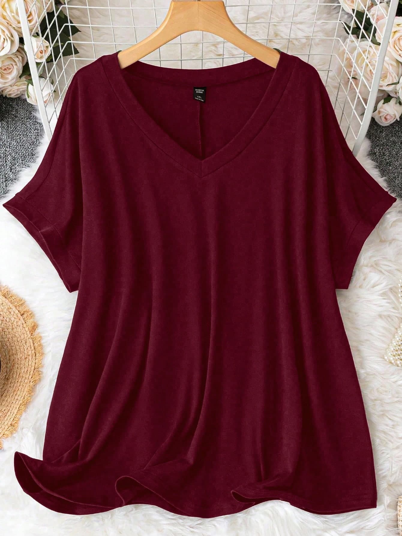 SHEIN CURVE+ Plus Size Casual Minimalist V-Neck Loose Knit T-Shirt Dress