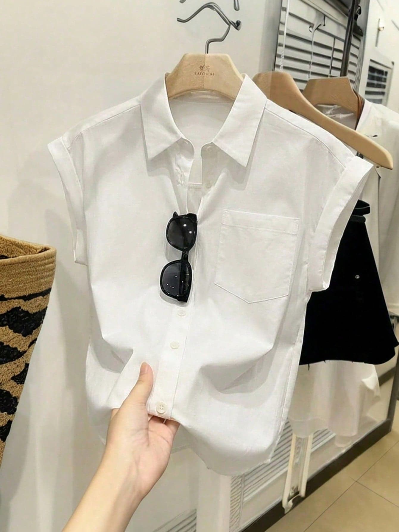 SHEIN Franclia White Short Sleeve Casual Shirt For Women Regular Length Plain Woven Fabric Collar With Pocket