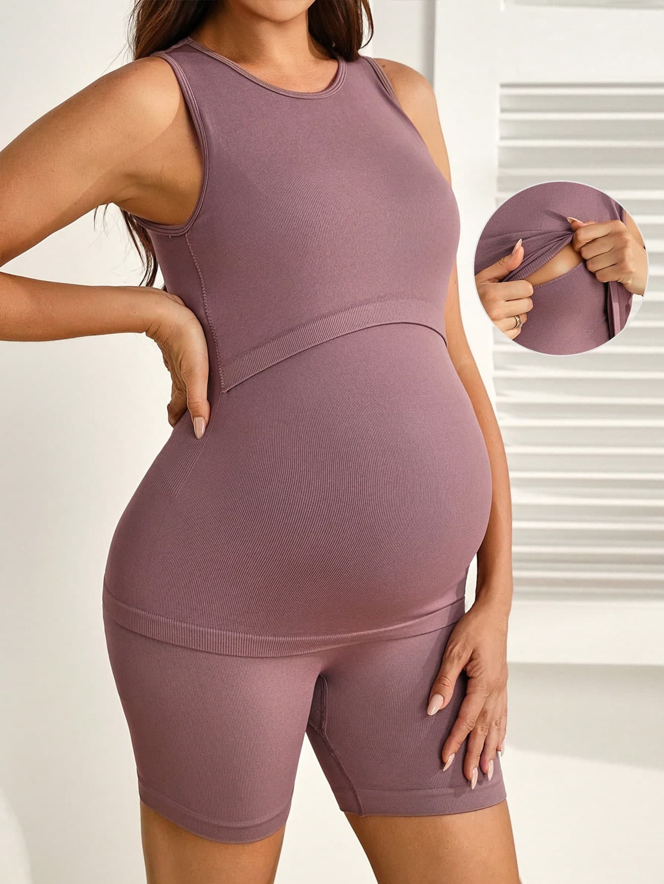 SHEIN Maternity Solid Color Round Neck Nursing Casual Everyday Wear Sports Top,Maternity Shapewear Maternity Photoshoot Summer