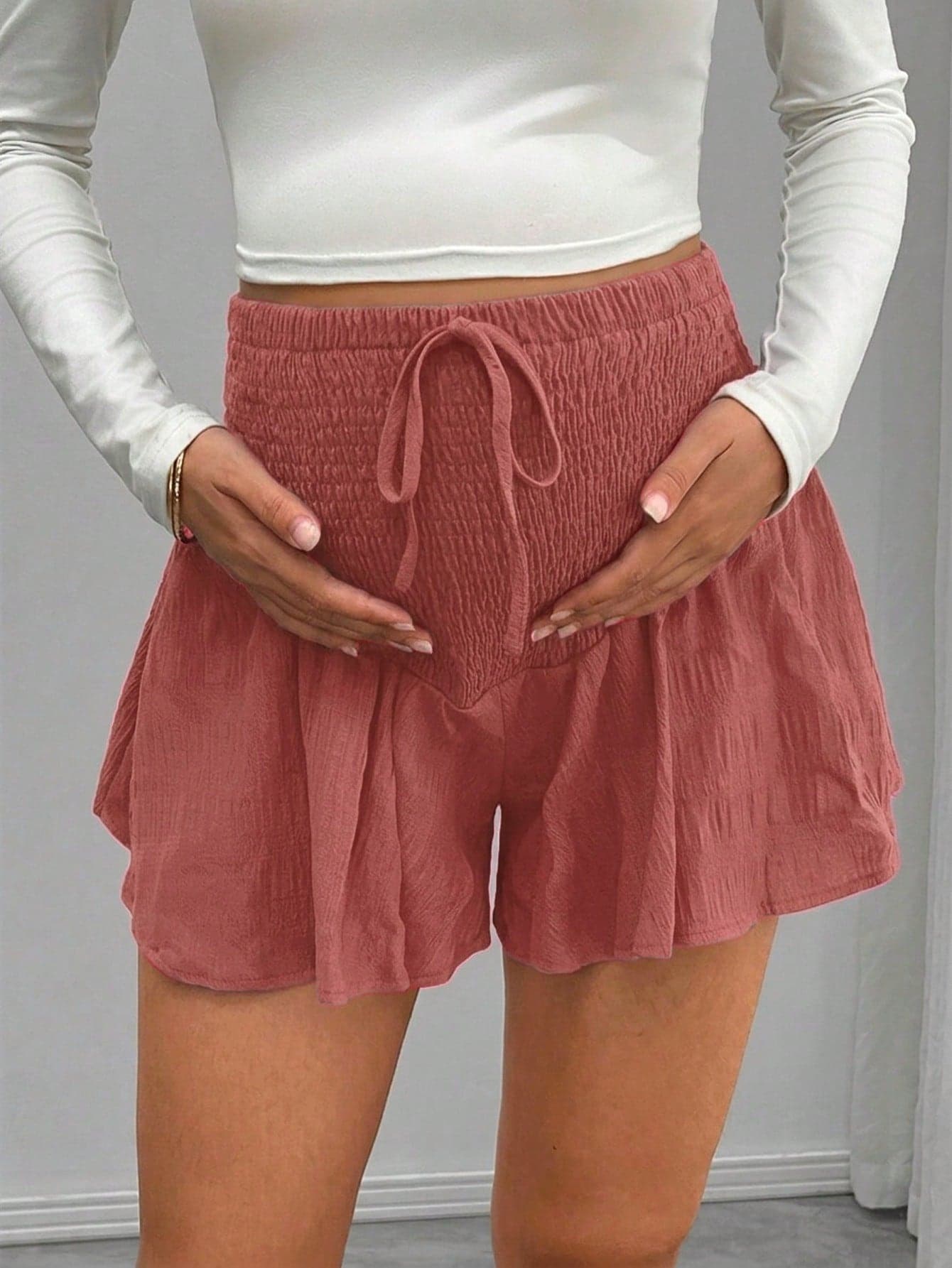 SHEIN Maternity Summer Casual Solid Color Elastic Waist Ruffle Hem Shorts