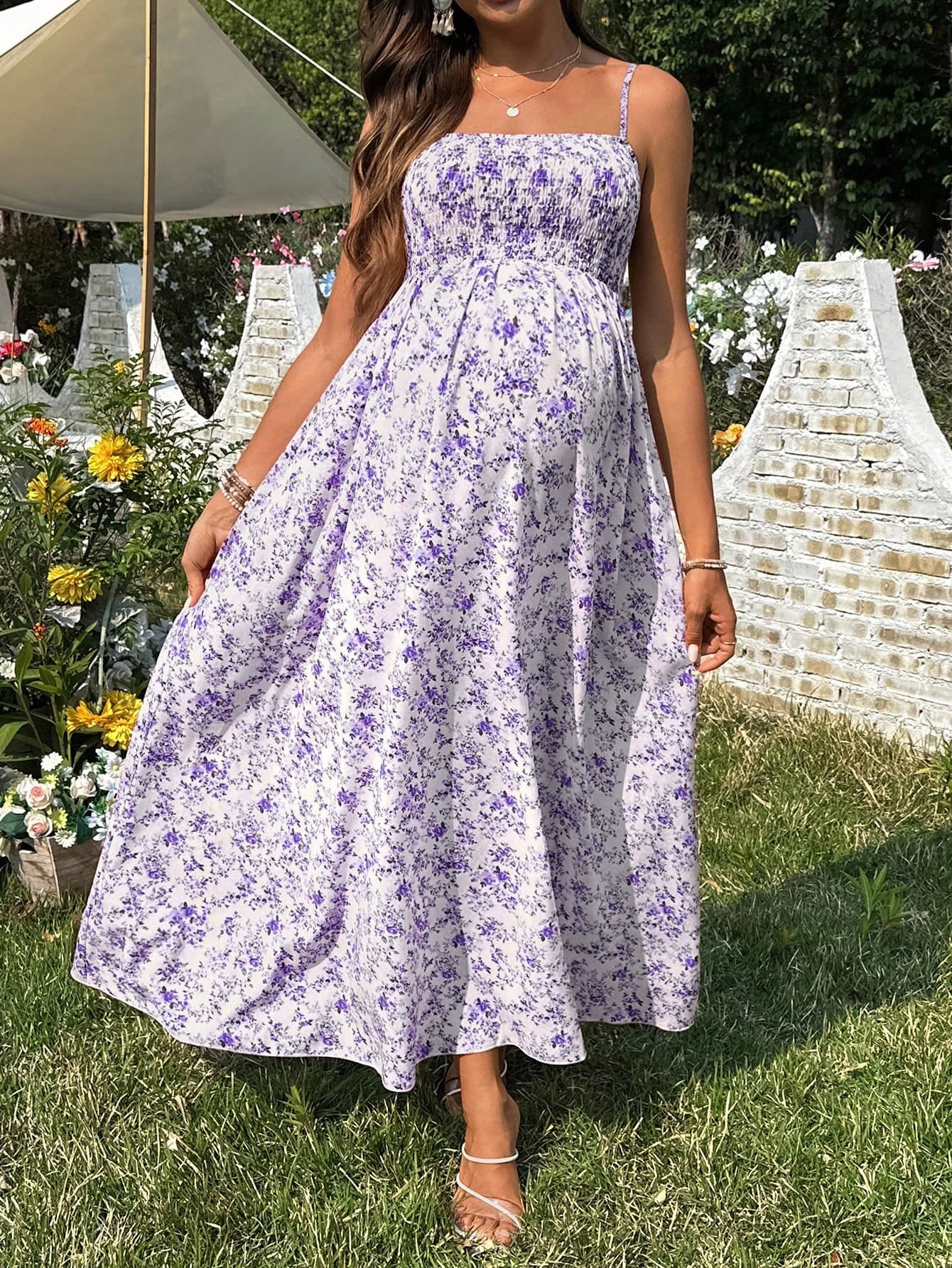 SHEIN Maternity Casual Ditsy Floral Sleeveless Dress For Summer