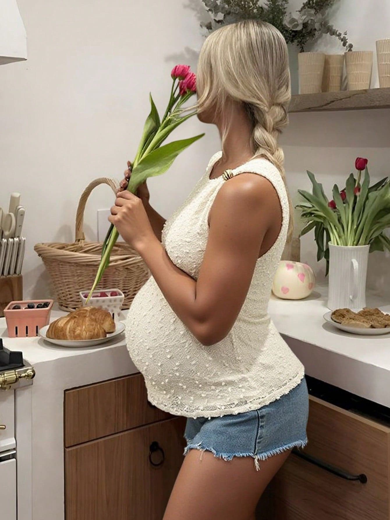 Lyckli Maternity Clothes Summer Elegant Polka Dot Tank Top,Apricot-Colored Round Neck Vest For Pregnant Women,Soft Comfortable Babyshower Vacation Tops