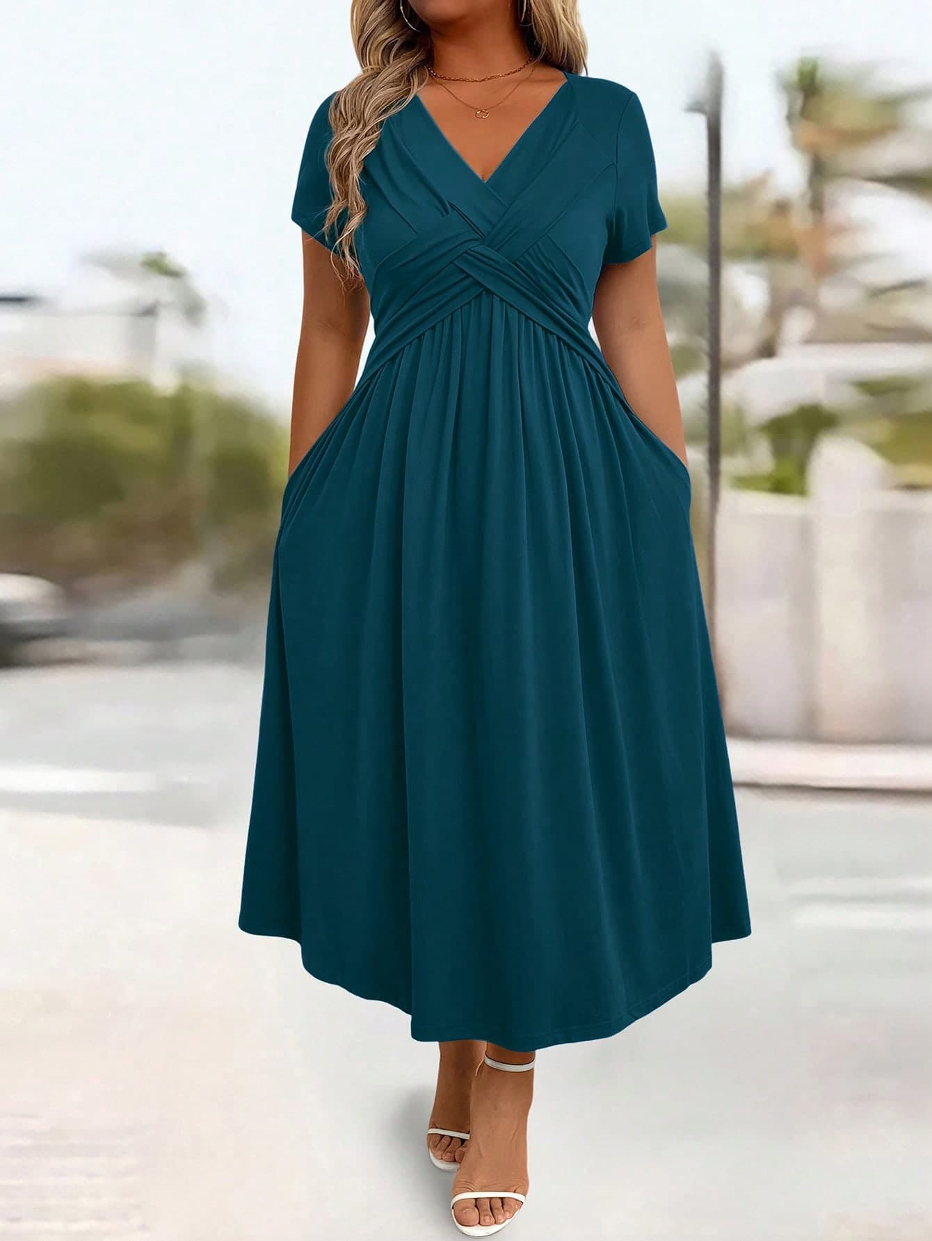EMERY ROSE Plus Size Casual Solid Color V-Neck Cinched Waist Slant Pocket Sundress For Summer, For Thanksgiving Maxi Women Outfit