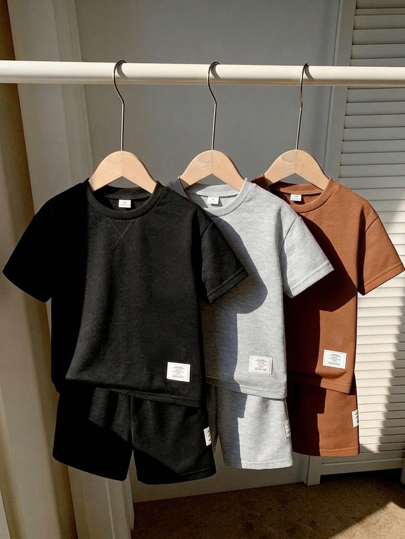 SHEIN Genkimix Kids 6pcs/Set Kids' Casual Minimalist Round Neck T-Shirt & Shorts Set, Summer Sports Outfit, 3 Colors (Gray, Black, White) Boy Summer Sets