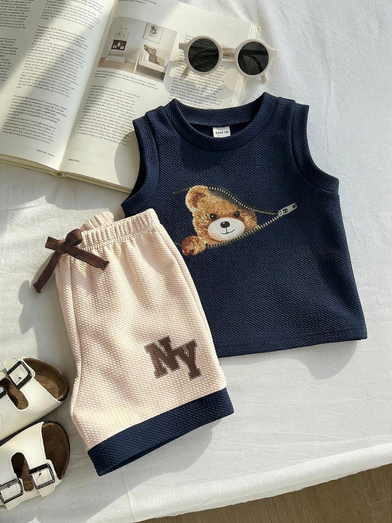 SHEIN 2pcs/Set Baby Boy Summer Casual Cute Cartoon Bear Pattern Hooded Vest & Shorts Set, Kids Outfit Baby Outfits Baby Clothes Outfit Set Toddler Set