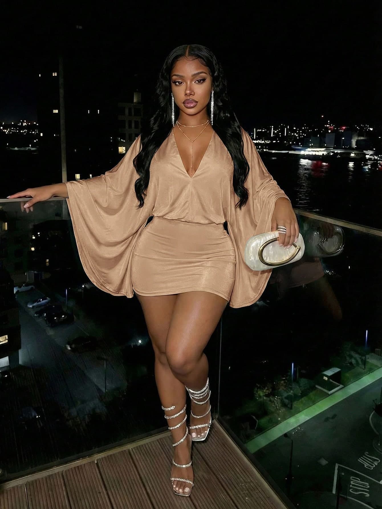 Slaydiva Elegant Mint Blue Deep V Batwing Sleeve Loose Bodycon Mini Dress - Suitable For Valentine's Day Date, Vacation