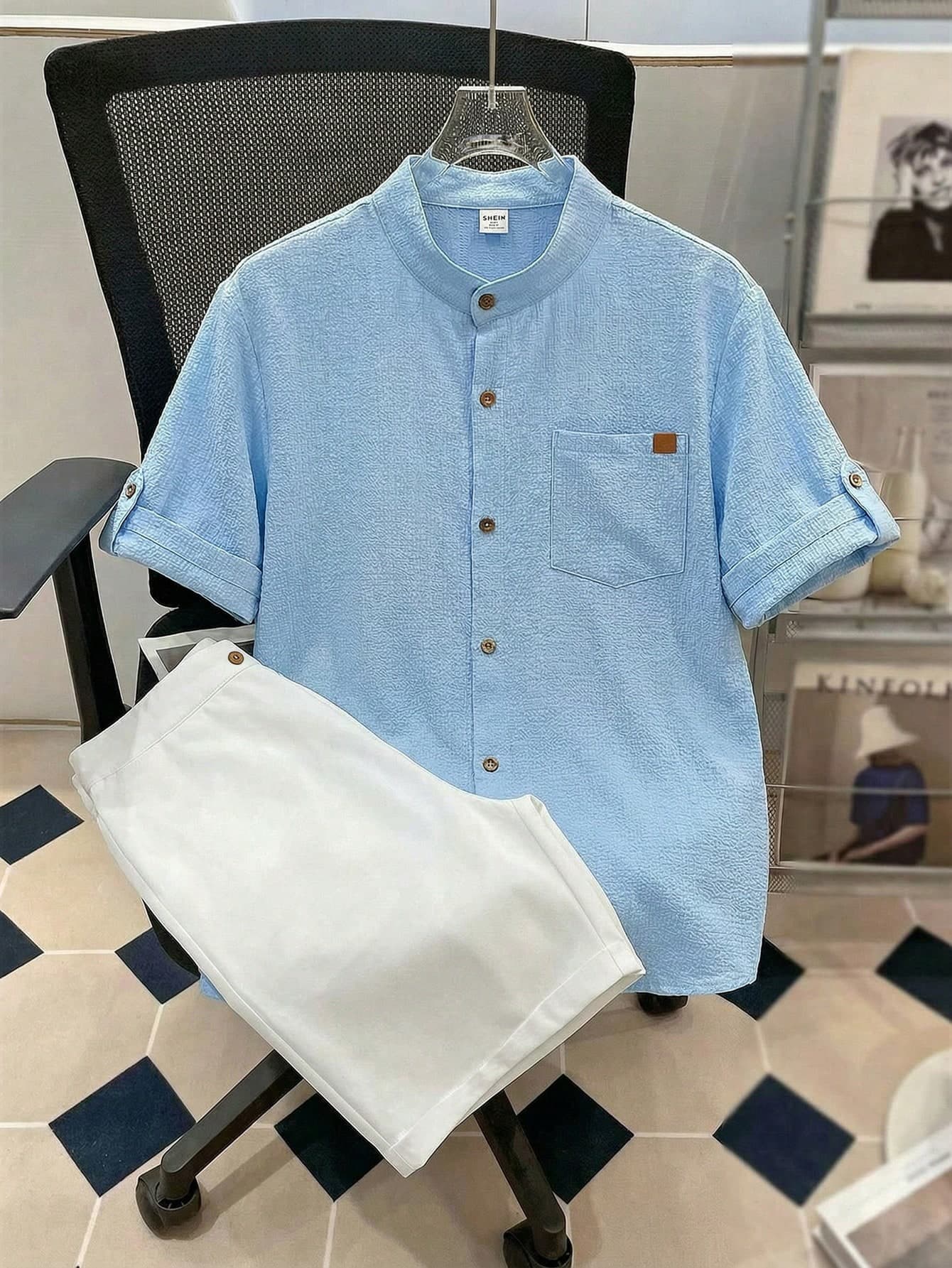 SHEIN Teen Boy Casual Textured Wave Stripe Short Sleeve Shirt And Shorts Set, Spring/Summer