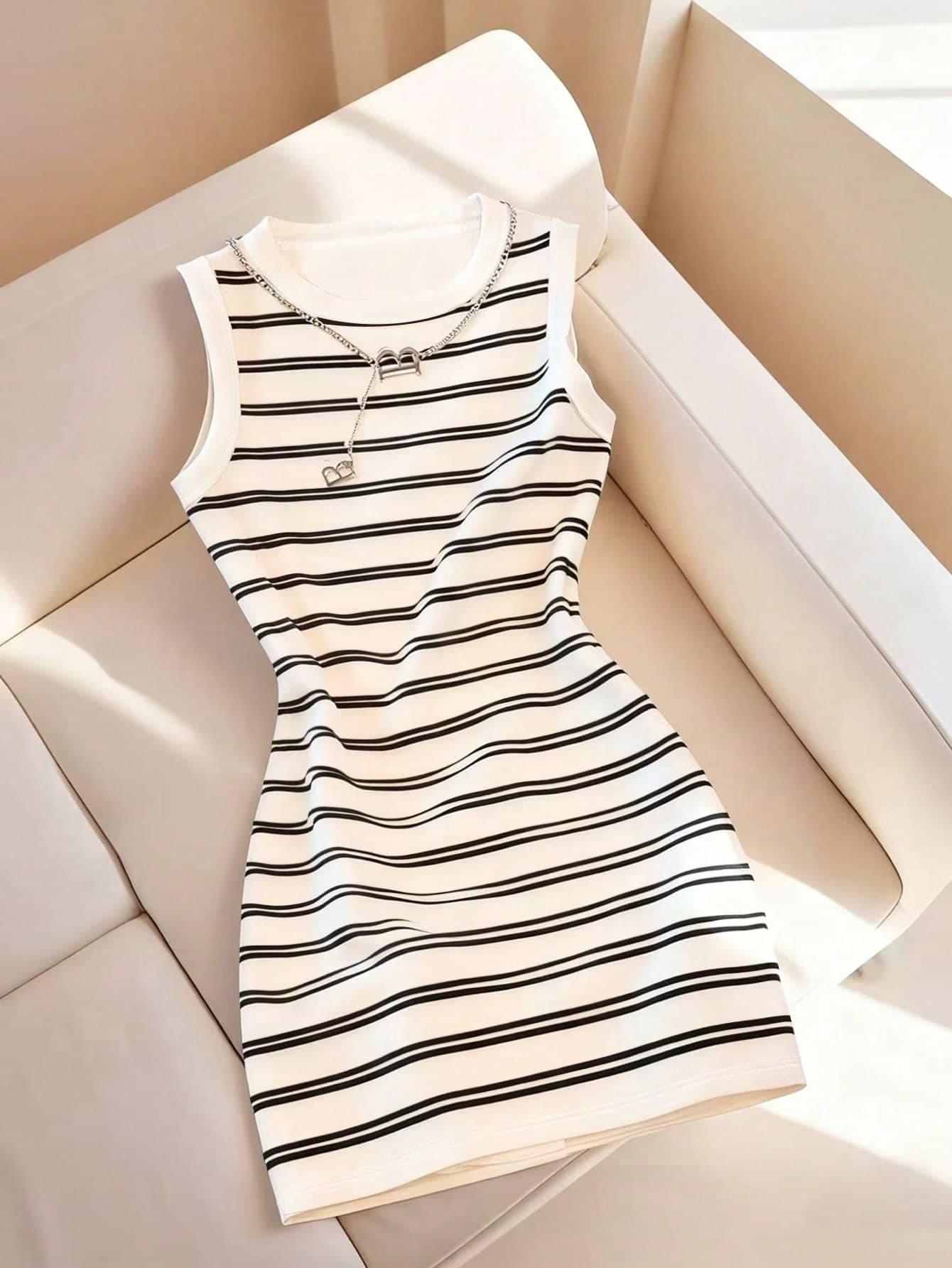SHEIN LUNE Summer Elegant Black And White Striped Sleeveless Fitted Dress,Women Casual Body Fitting Line Dress For Brunch Everyday New Arrival