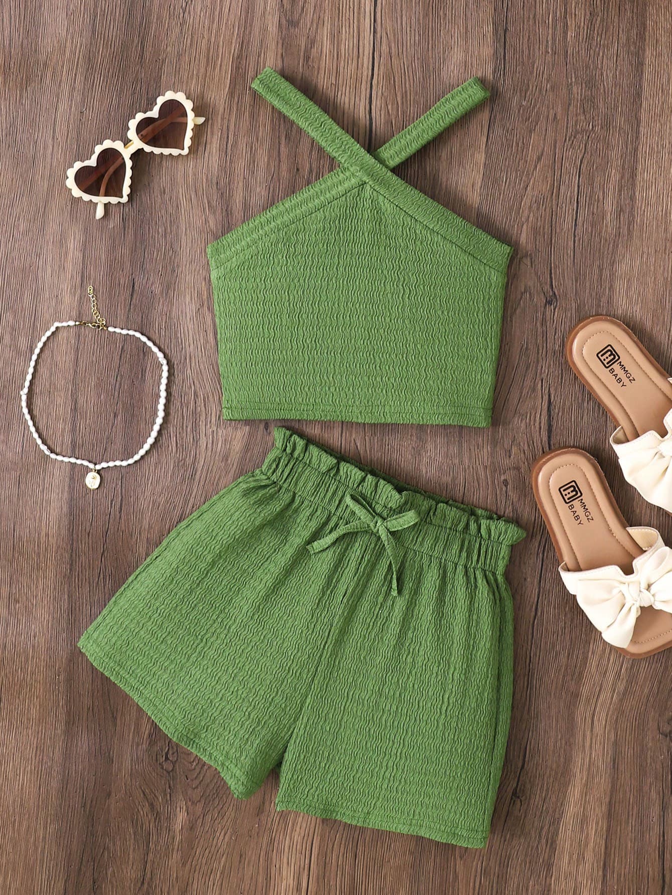 SHEIN Young Girl Vacation Green Texture Halter Top And Shorts Set, Young Girl