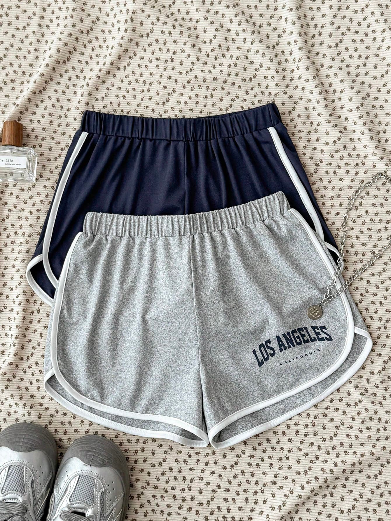 2pcs/Set Tween Girls' Fashionable Casual Colorblock Letter Print Fitted Shorts