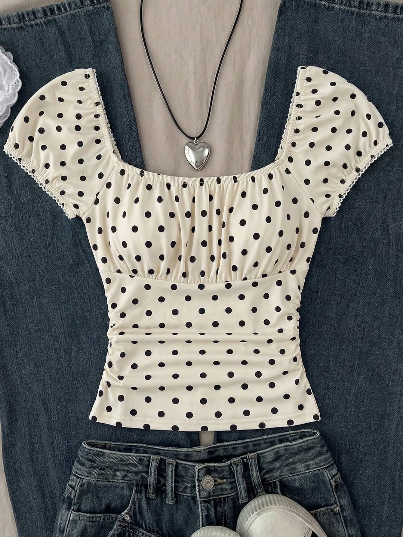 SHEIN Teen Girl Cute Black And White Polka Dot Slim T-Shirt,Deep Square Neck Pleated Puff Short-Sleeve Tops,Summer Beach Vacation Attire,Girly Style Wear