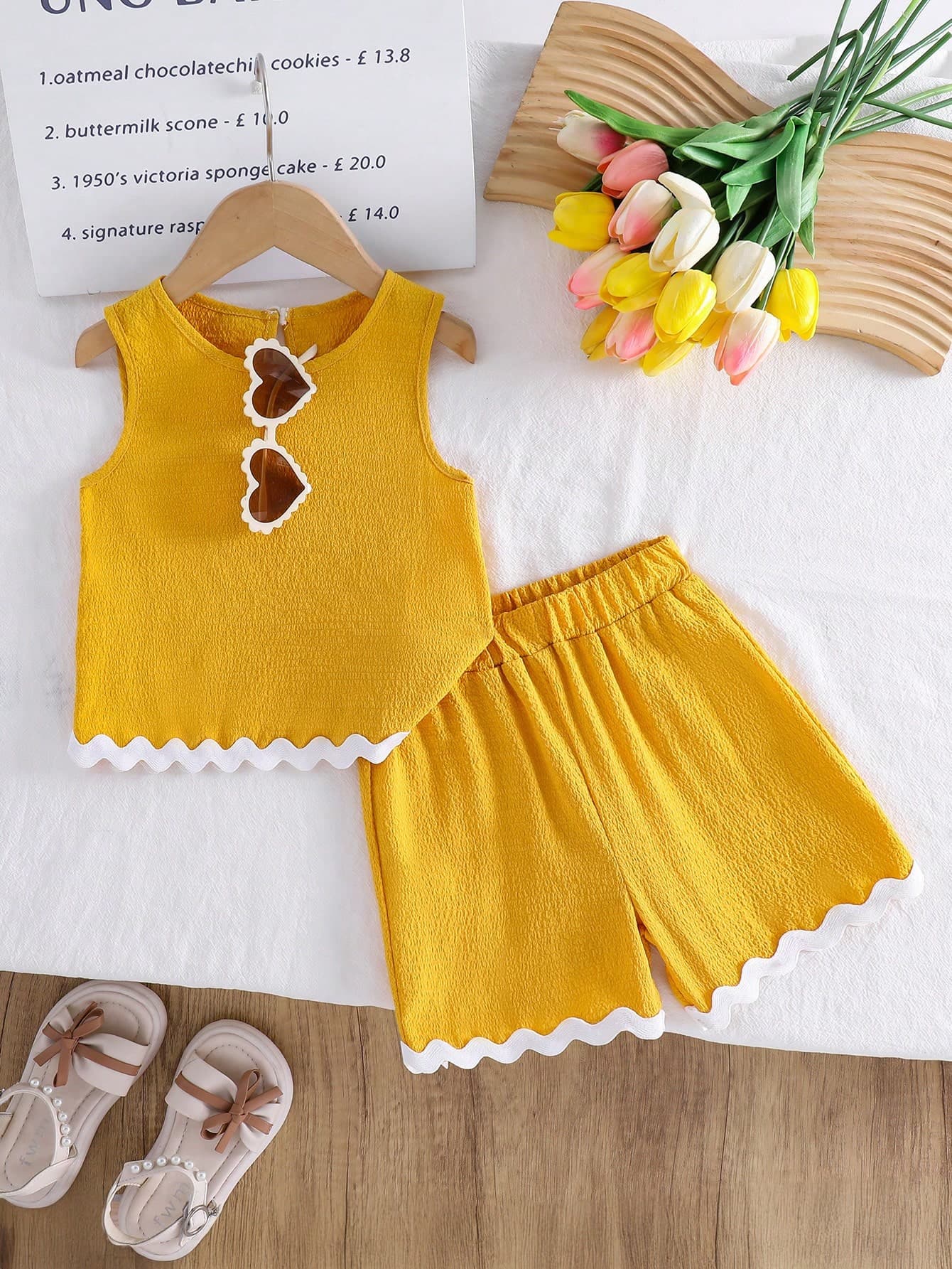 Elladie kids Young Girls Textured Fabric Contrast Hem Sleeveless Top & Casual Shorts T-Shirt Set