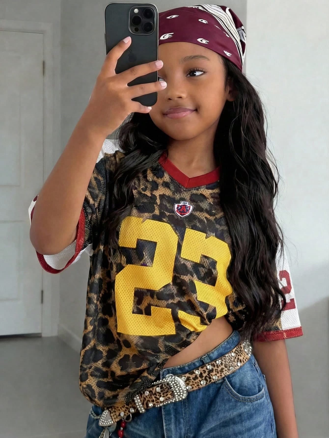 SHEIN Tween Girls Leopard Print&Number Patchwork V-Neck Sports Jersey,Streetwear Top Football Teen Girl Y2k Graphic Tee Cheetah Oversized Sport Tee,Kids