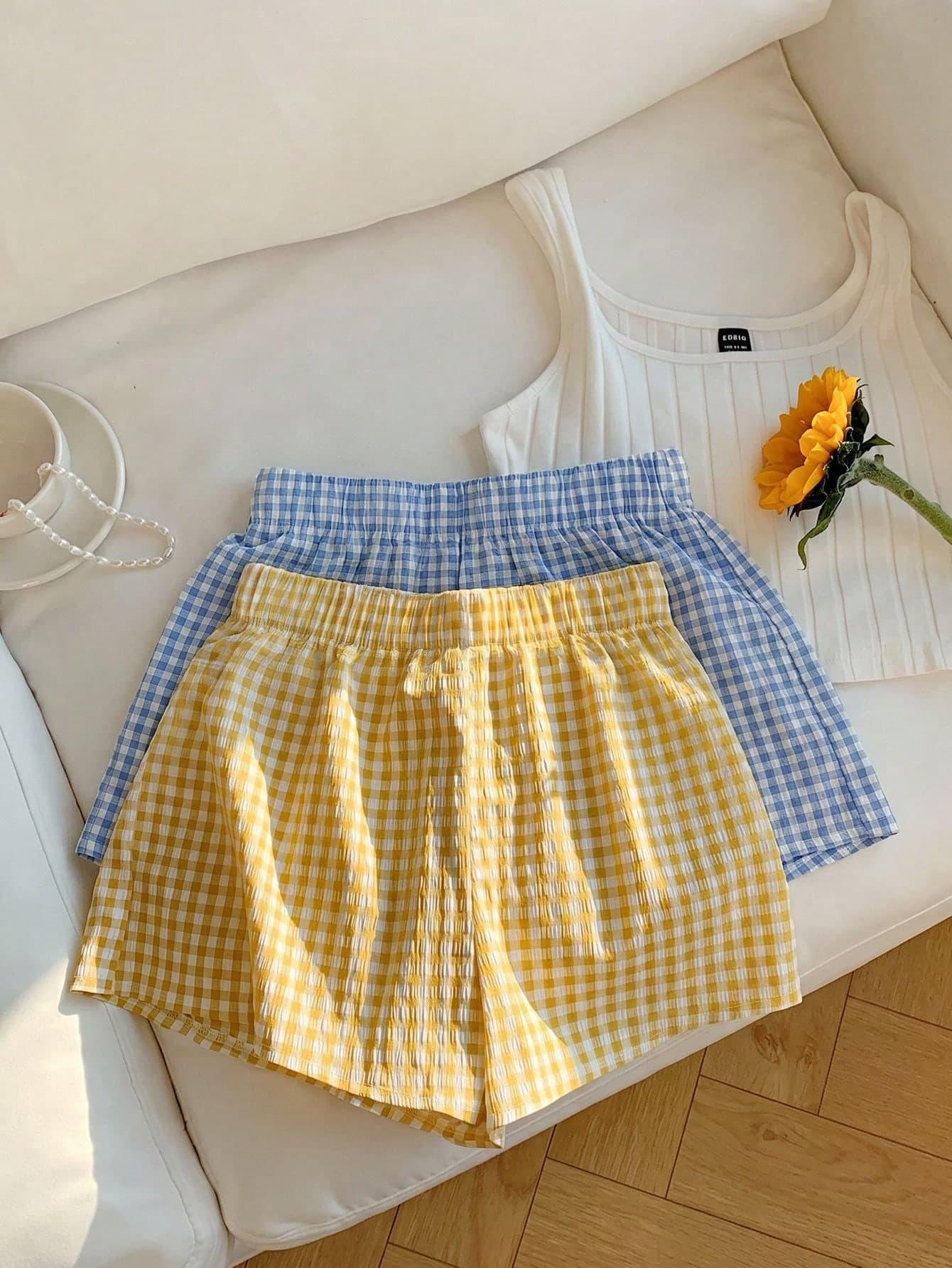 SHEIN EZwear 2pcs Pastel Yellow & Strawberry Red Plaid Casual Shorts,Summer Cute Beach Fashionable Minimalist Daily Wear,Elegant Y2K Vacation Outing Party