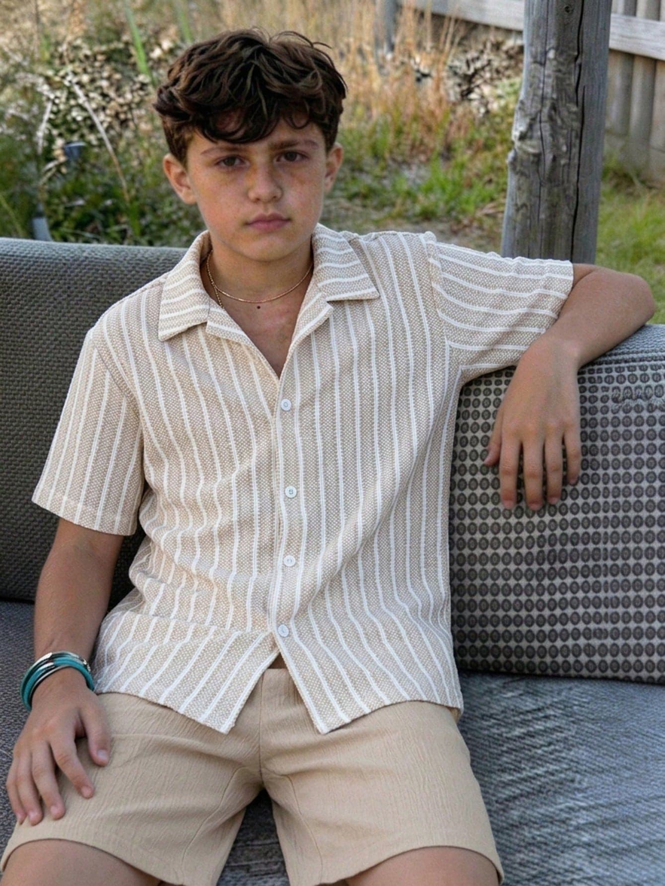 SHEIN Teen Boy Teen Boys Textured Striped Fabric Casual Shirt, Comfortable, Fashionable & Versatile For Beach Vacation, School, Daily Wear, And Spring/Summer