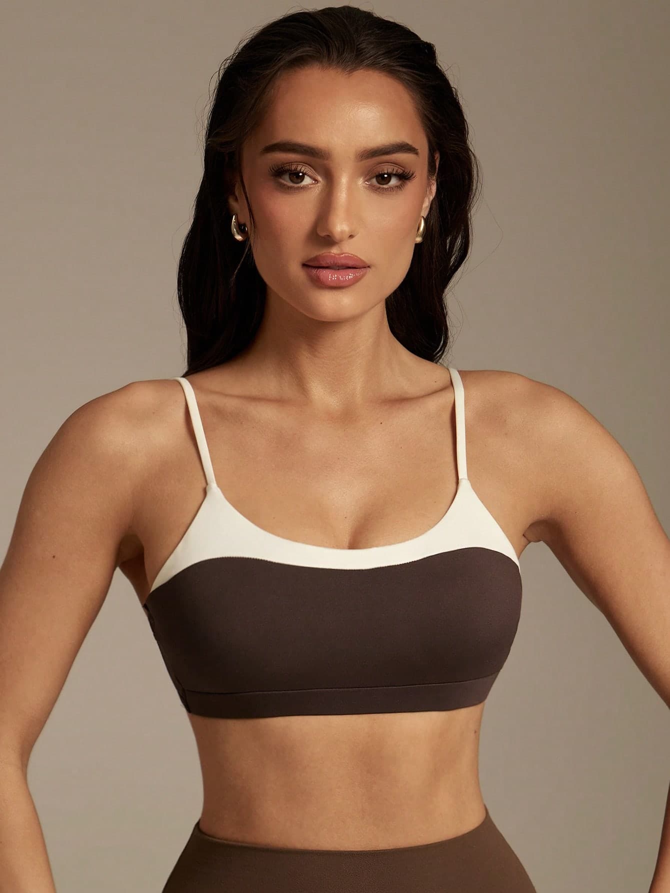 Silquee Women's Contrast Color Everyday Fitness Sports Bra