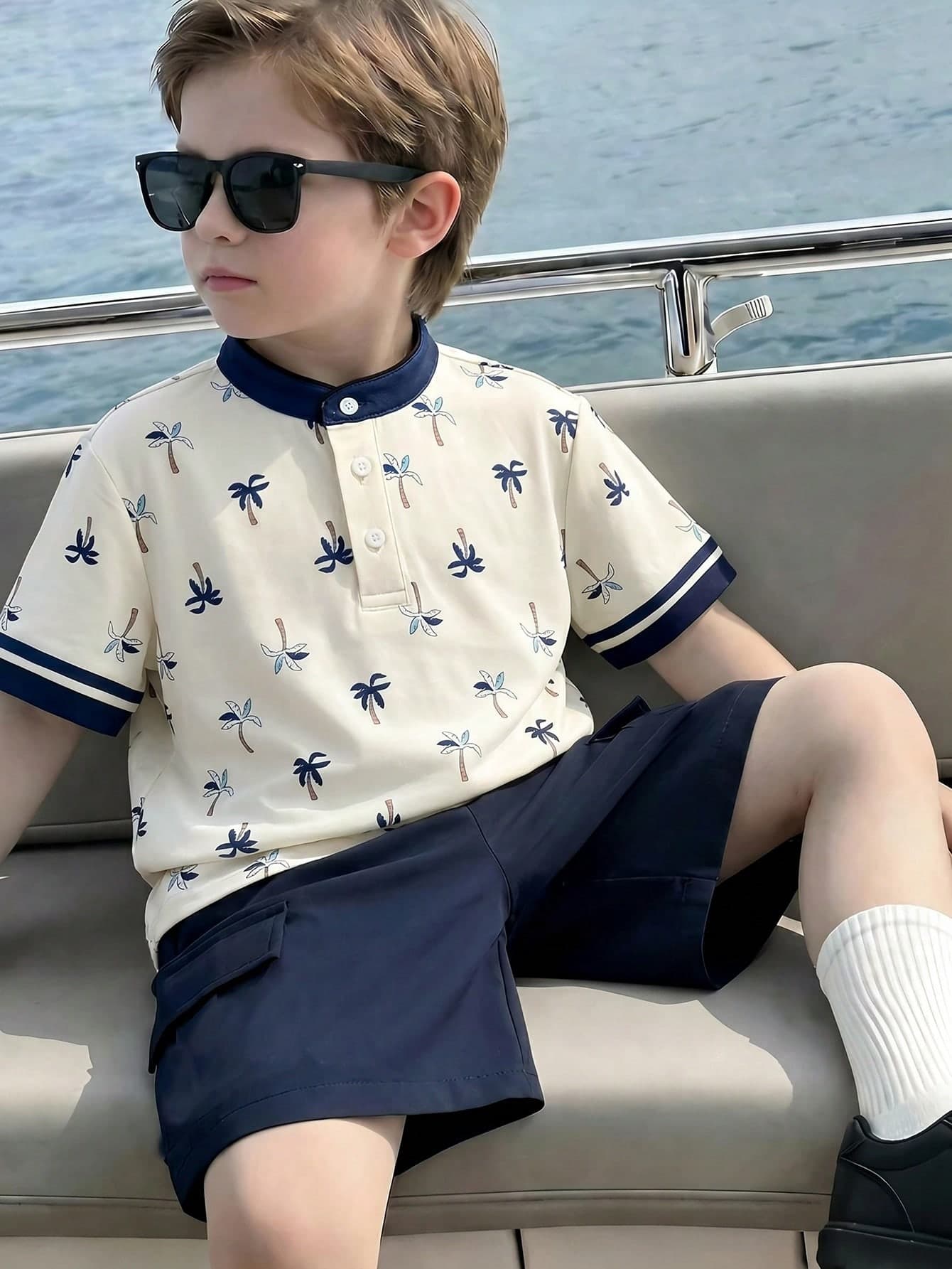 SHEIN Young Boys 2pcs/Set White Collar Island Print Short Sleeve Polo Shirt And Navy Blue Shorts,Matching Summer Family Vacation Holiday Beach Outfit