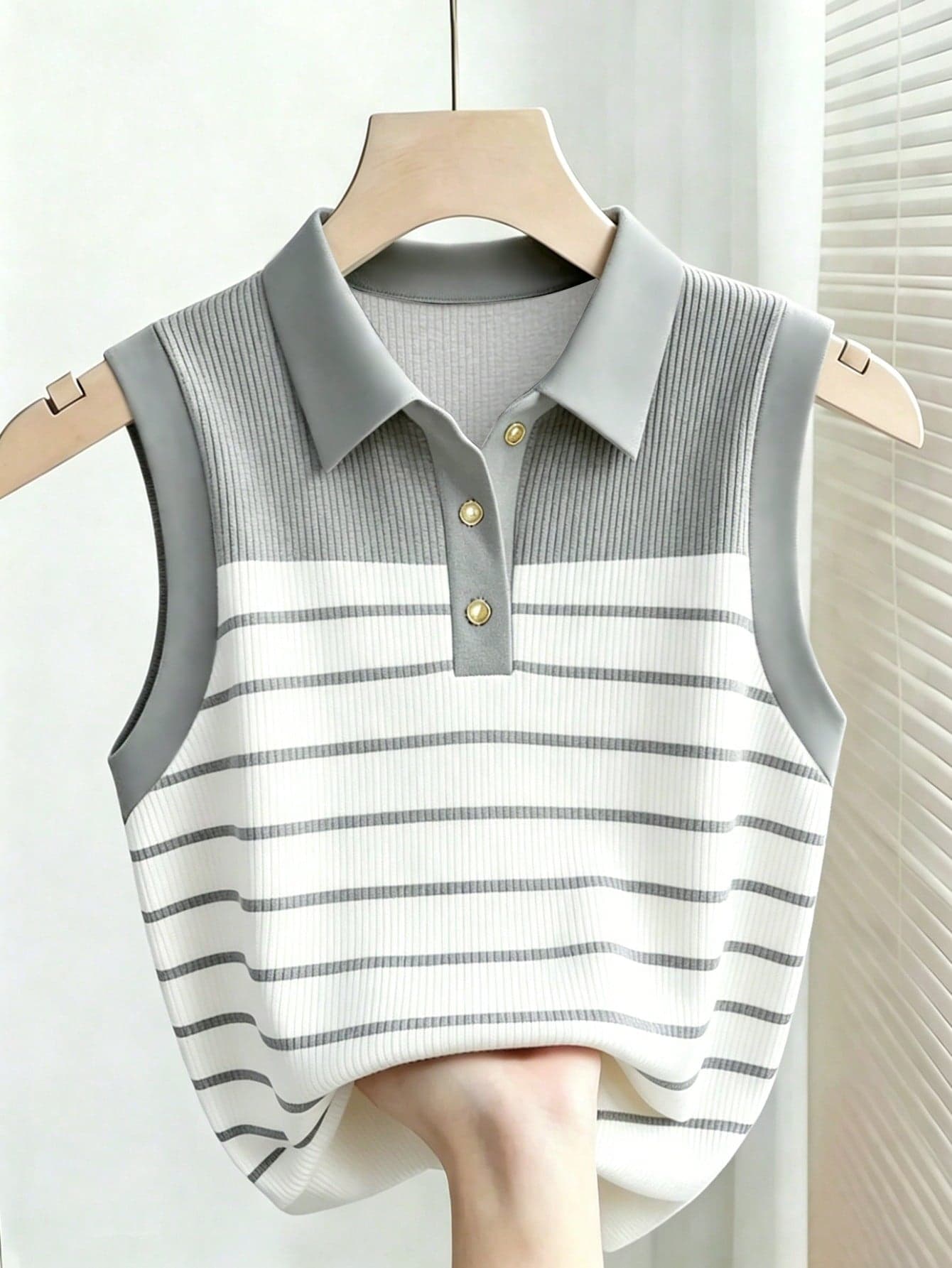 Resyla Women's Fashion Striped Button Half-Placket Minimalist Camisole