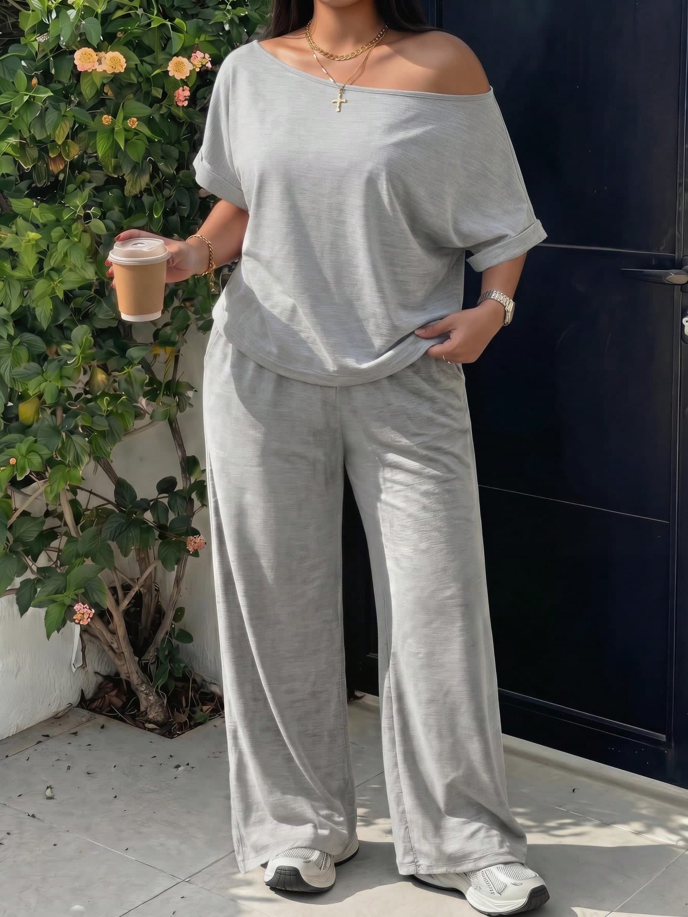 GalTyme Plus Size Women's Plain Grey 2-Piece Set, Curve Asymmetric Neck Batwing Sleeve Loose T-Shirt&Wide Leg Pants, Smart Casual Loungewear Sommar Everyday Set