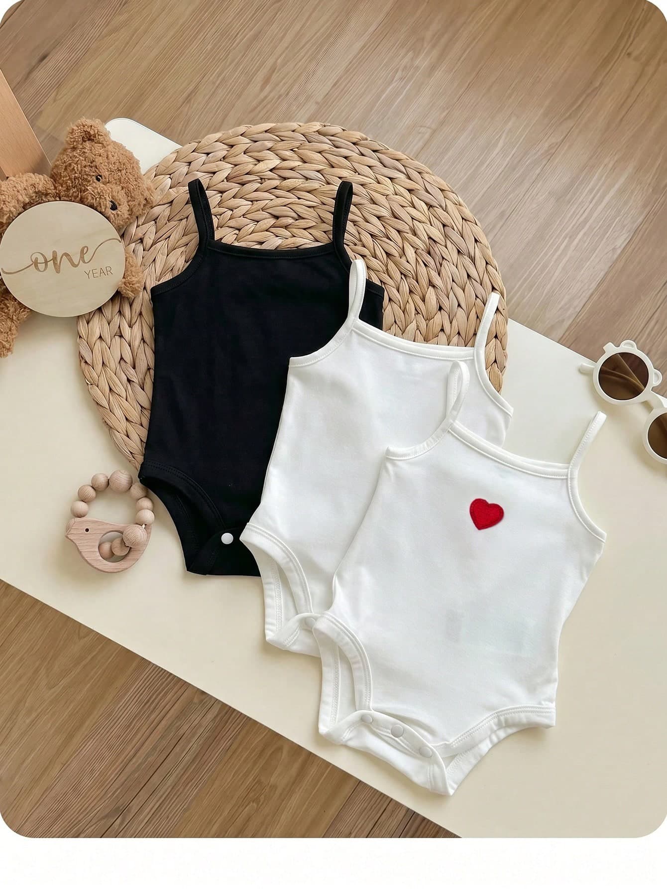 SHEIN 3pcs/Set Casual Solid Color Knit Spaghetti Strap Romper For Baby Girl Black And White Romper For Baby Girl For Baby Boys Unisex