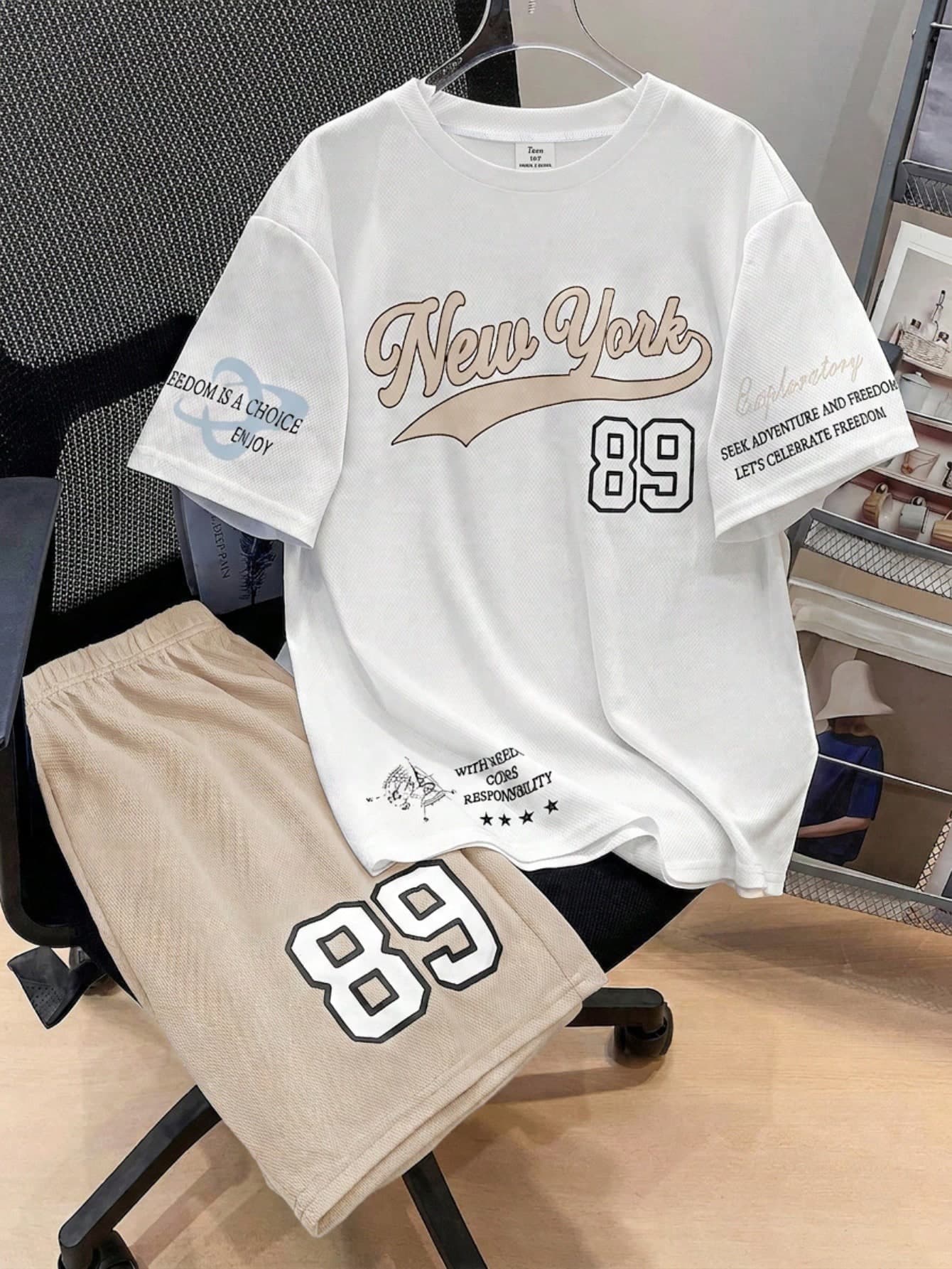 SHEIN 2pcs/Set Teen Boys Casual Sports Suit,White Summer Graduation Back-To-School Soft Graphic Tee & Elastic Shorts,Outdoor Street Style Leisure Outfit