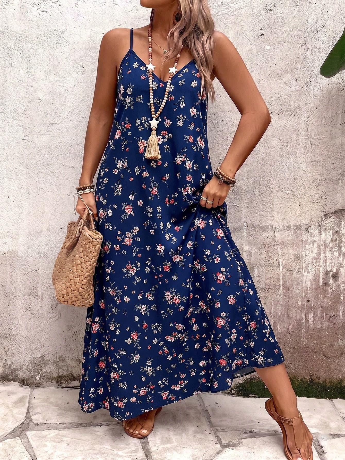 Breezaya Plus Size Women Ditsy Floral Loose Casual Maxi Dress, Suitable For Daily, Vacation, Spring/Summer. Options: Navy Floral Dress, Vintage Floral Dress, Beach Holiday Dress, Romantic Date Dress, Sexy Elegant Spaghetti Strap Dress