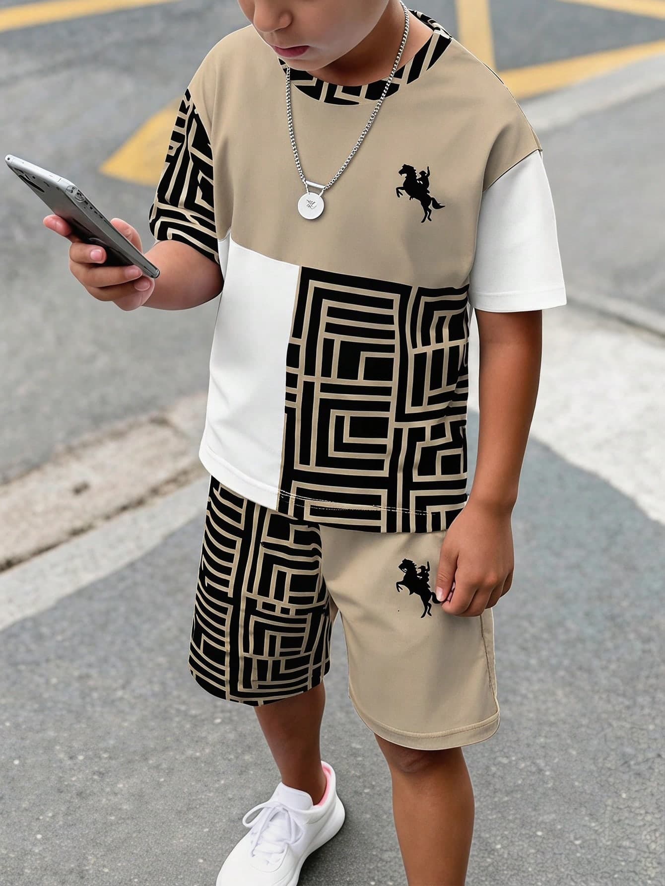 Tween Boy Plaid Patchwork Crew Neck Short Sleeve T-Shirt And Shorts Casual Outfit, Comfortable & Fashionable, Suitable For Summer, Home, Outdoor, Sports, School Wear