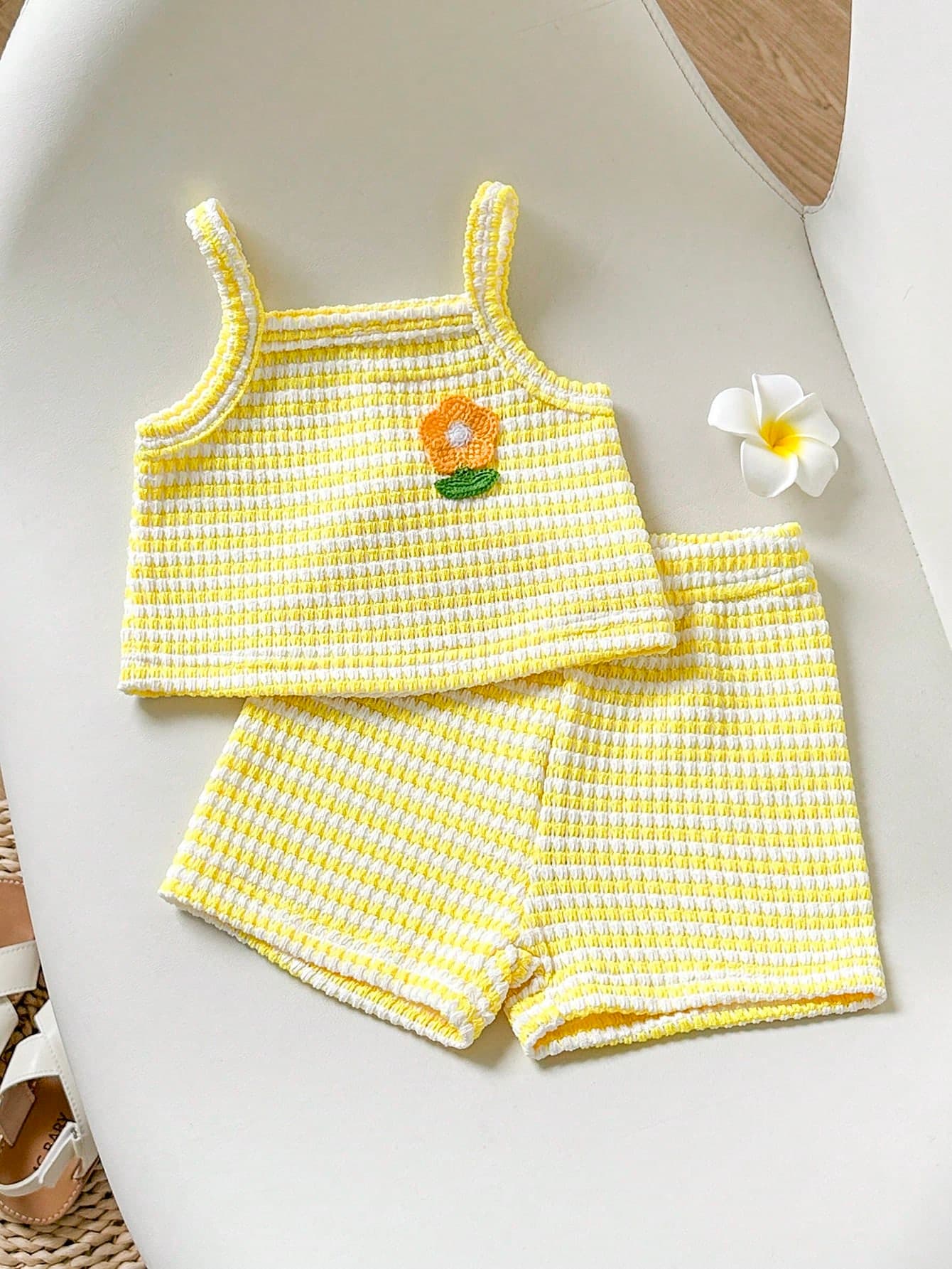 Playful Pals 2pcs Baby Girls Sleeveless Striped Knit Jacquard Top & Elastic Waist Shorts Set White Summer Cute Vacation Casual Outfit For Outings