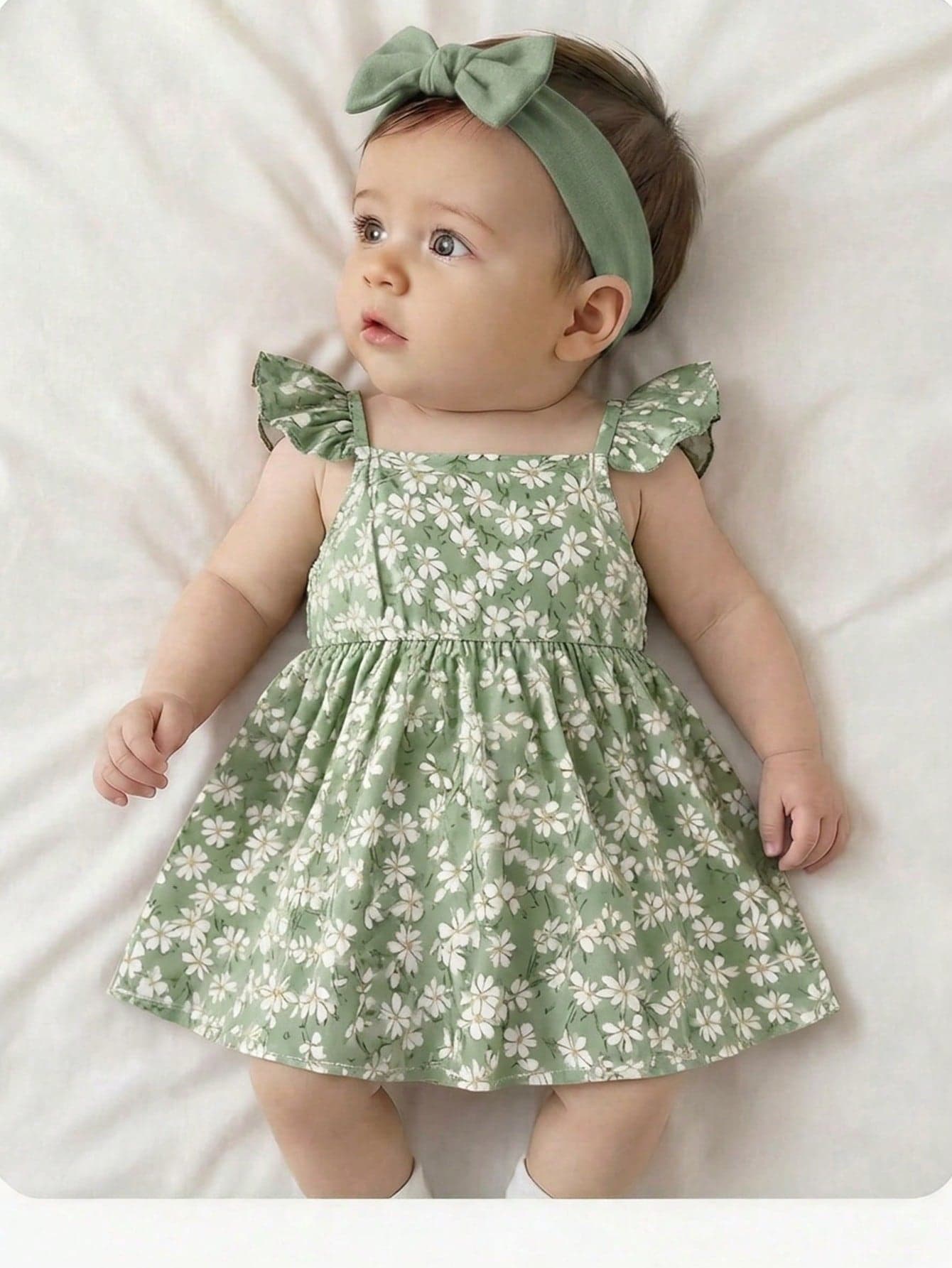SHEIN Newborn Baby Girl Casual Vacation Cute Floral Print Flutter Sleeve Dress