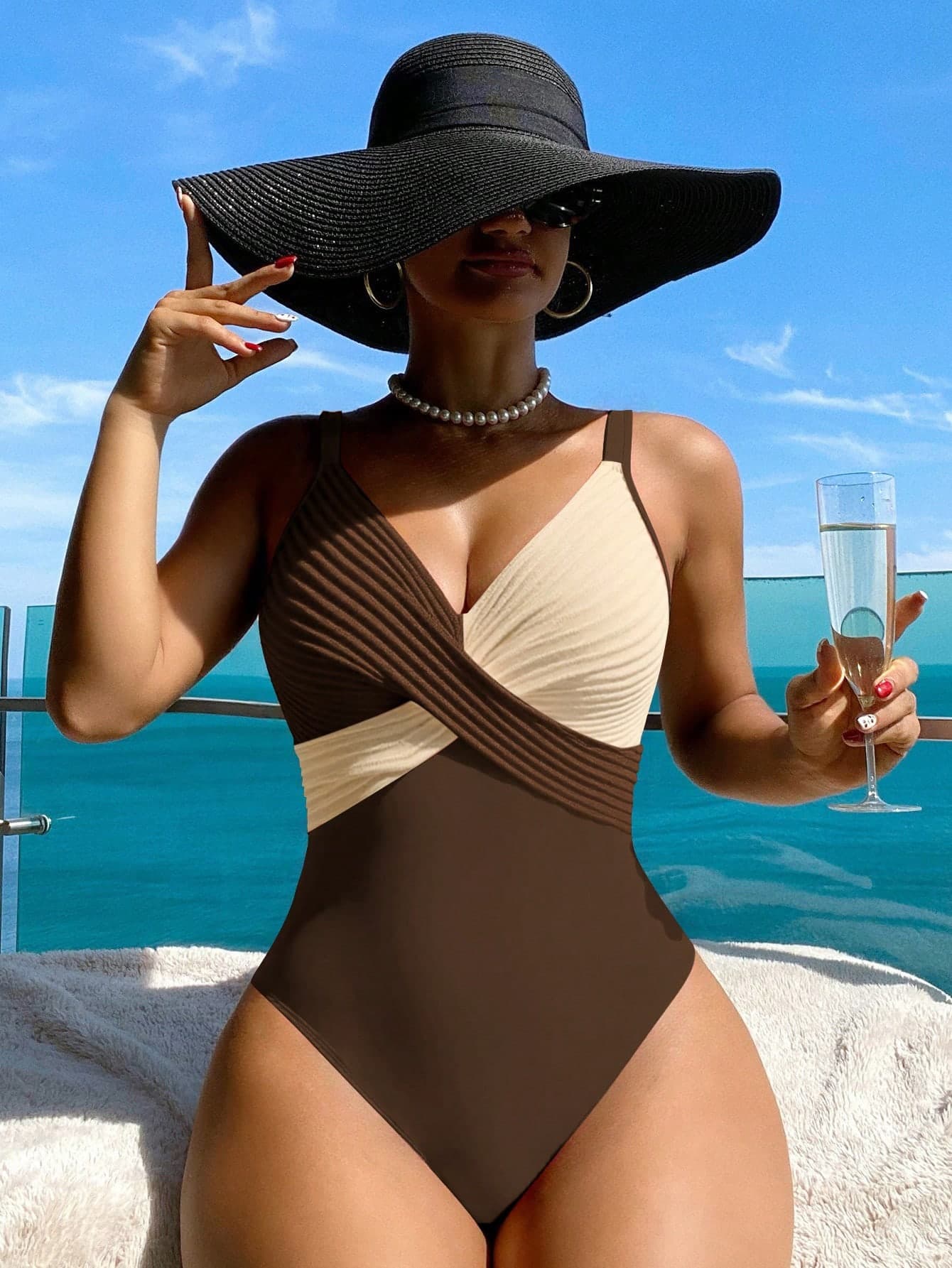 Swim Lushoire 1pc Striped Special Fabric Criss-Cross Front One-Piece Swimsuit