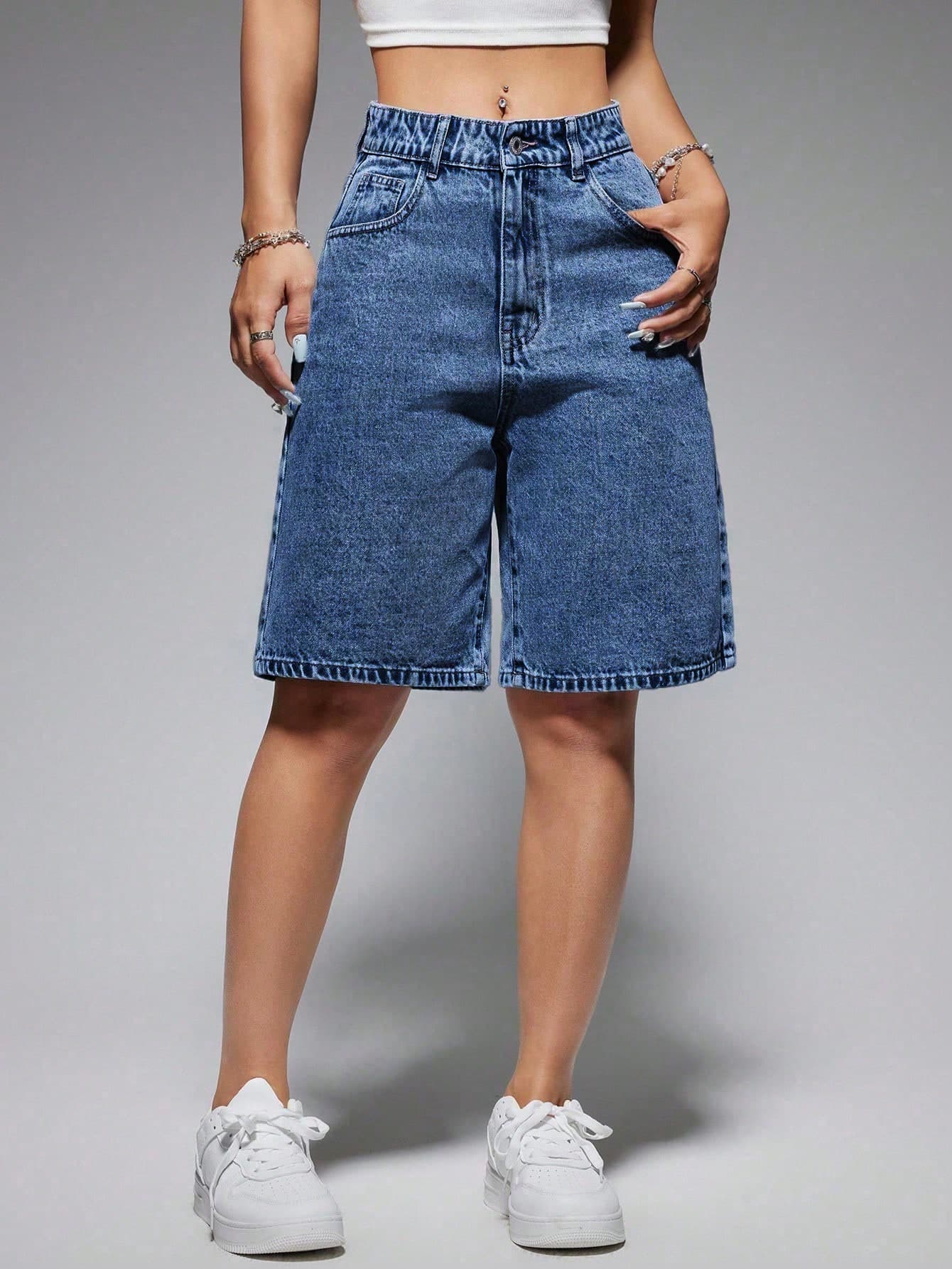 SHEIN EZwear Women's Summer Casual Washed Loose Denim Shorts