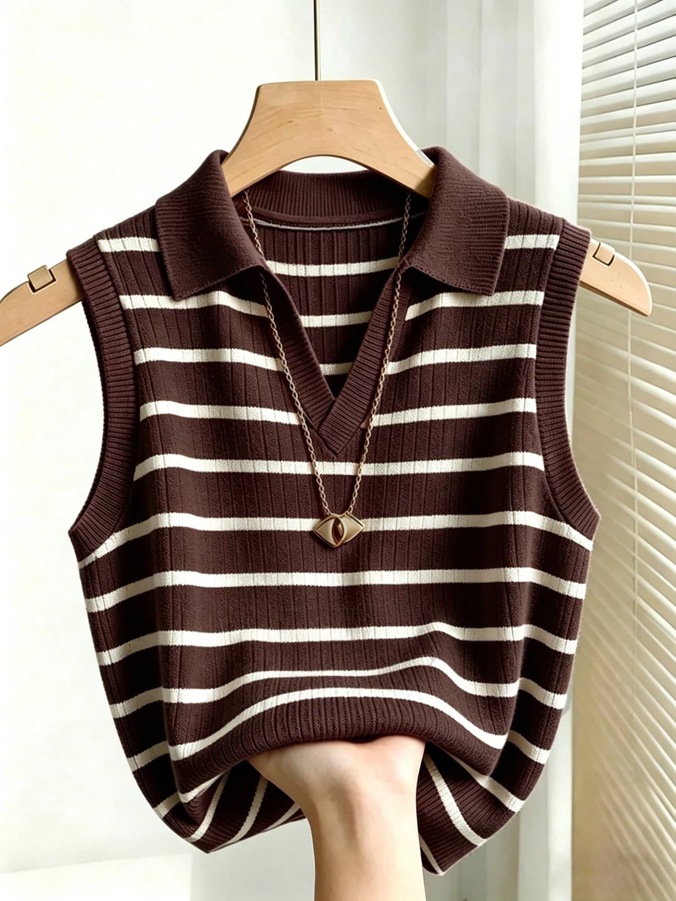 Franclia Women's Casual Elegant Intellectual Lapel Brown Stripe Knit Vest Back-To-School School Summer