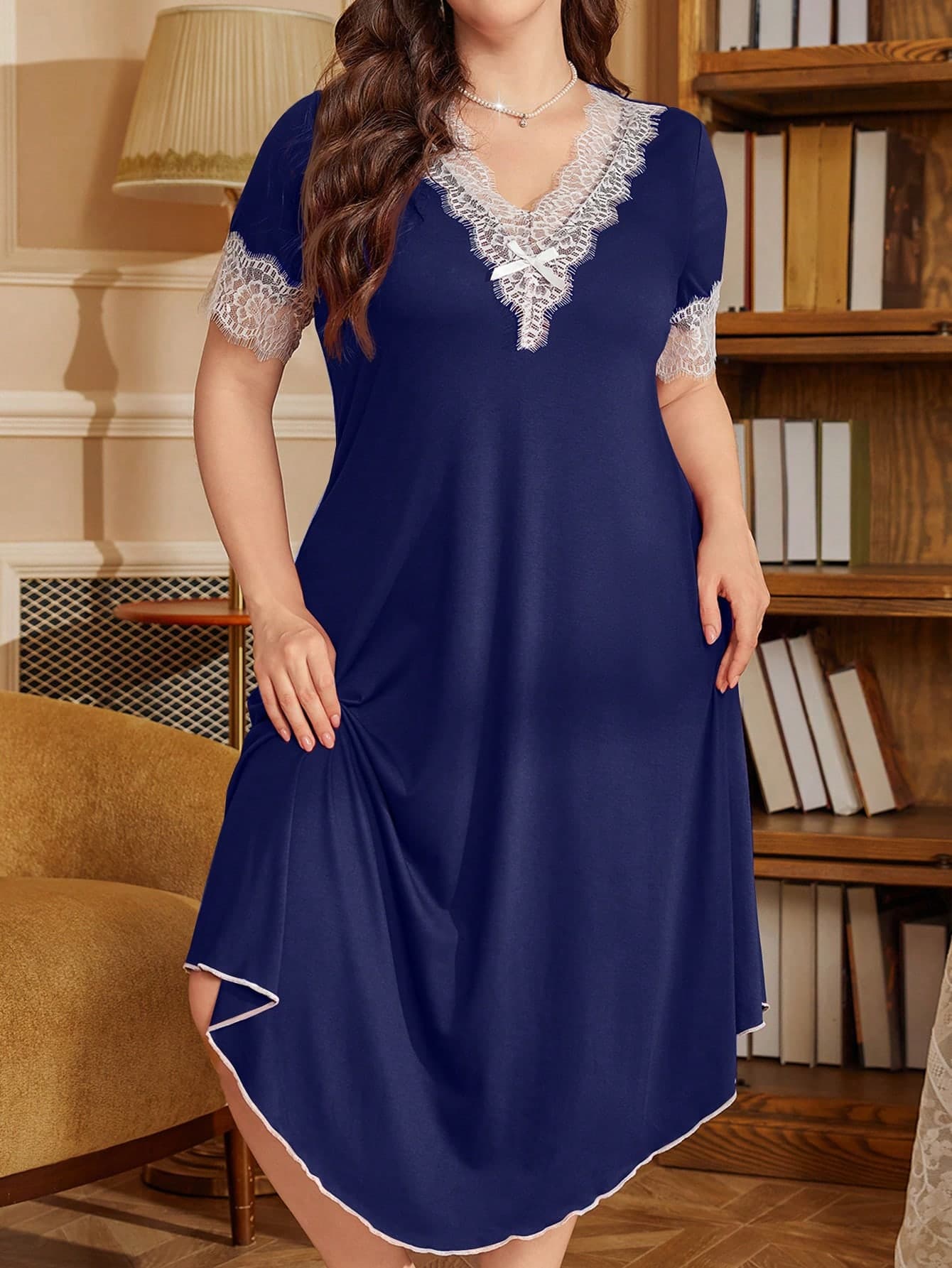 PalaceNights Contrast Color Lace V-Neck Asymmetrical Hem Plus Size Casual Women's Nightgown