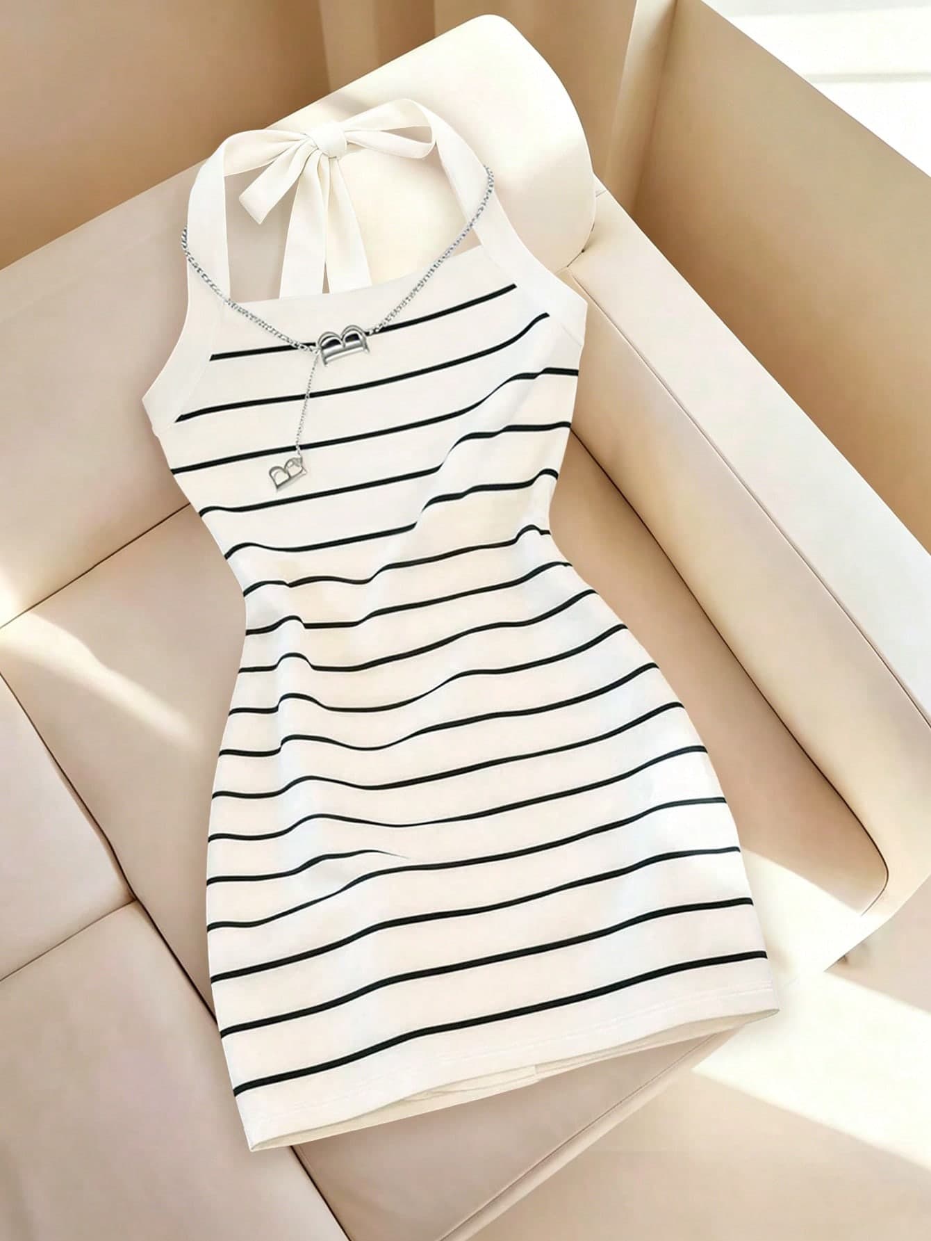 Resyla Women's New Striped Print Halter Tie Waist Bodycon Sleeveless Dress, Digital Printed Dress For Spring/Summer