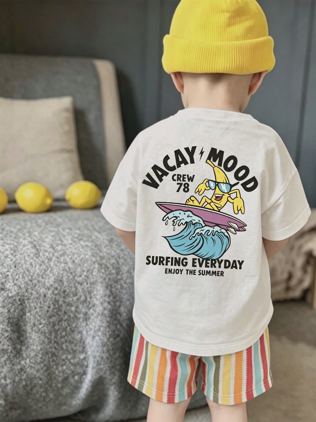 SHEIN Playful Pals Young Boy Vacation Fun Coconut Tree Beach Skateboard Surf Print Vertical Stripe All-Over Print Short Sleeve T-Shirt And Shorts Set, Spring/Summer Casual Outfit Suitable For Outdoor Picnic, Street Photography, Campus, Summer/Spring