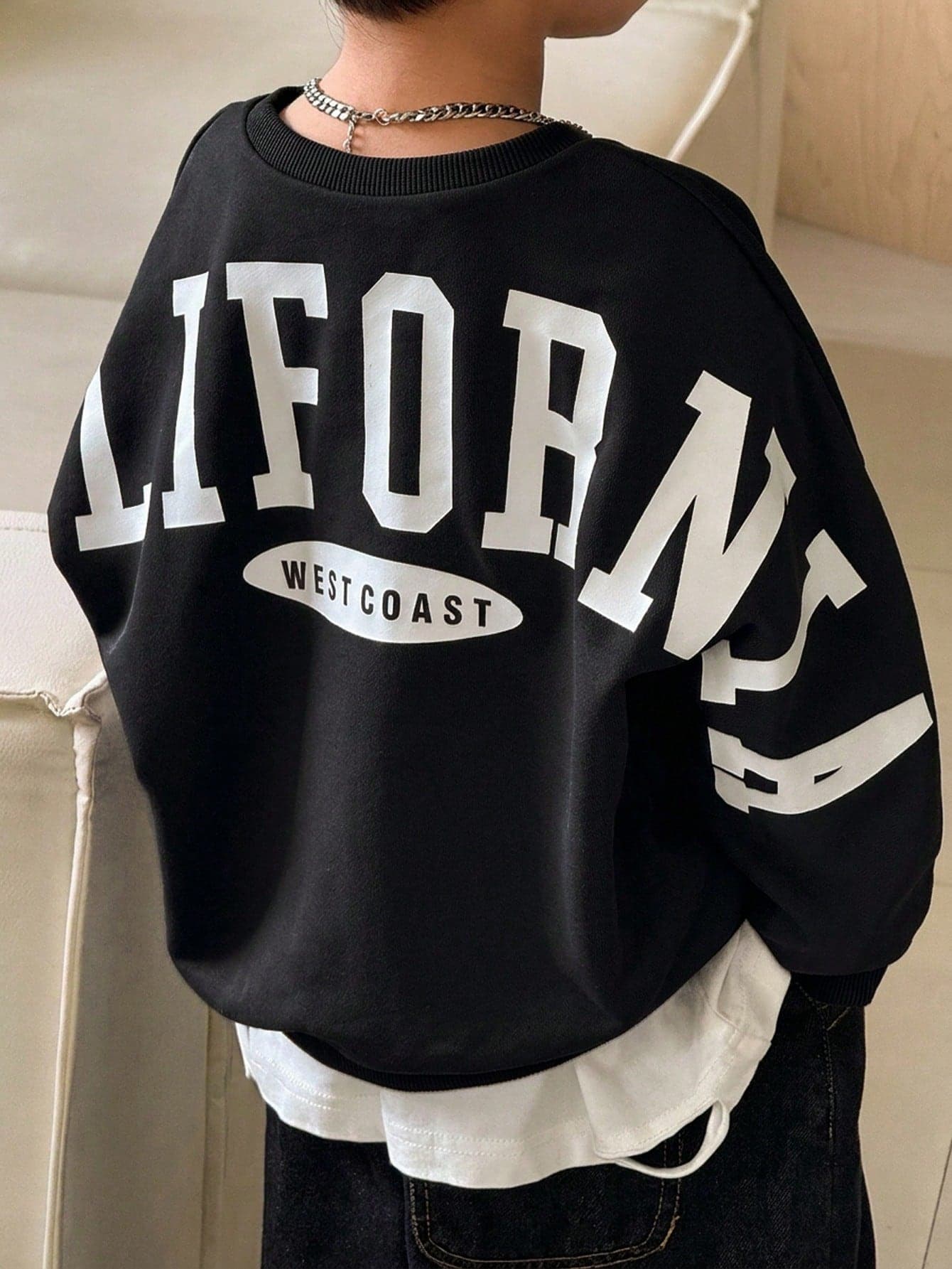 1pc Tween Boy Casual Preppy Comfortable Fashion Minimalist Street Style Loose Fit Versatile Back Large Letter Graphic Comfortable Thick Sweatshirt Suitable For Daily Wear School Travel Sports Autumn Winter