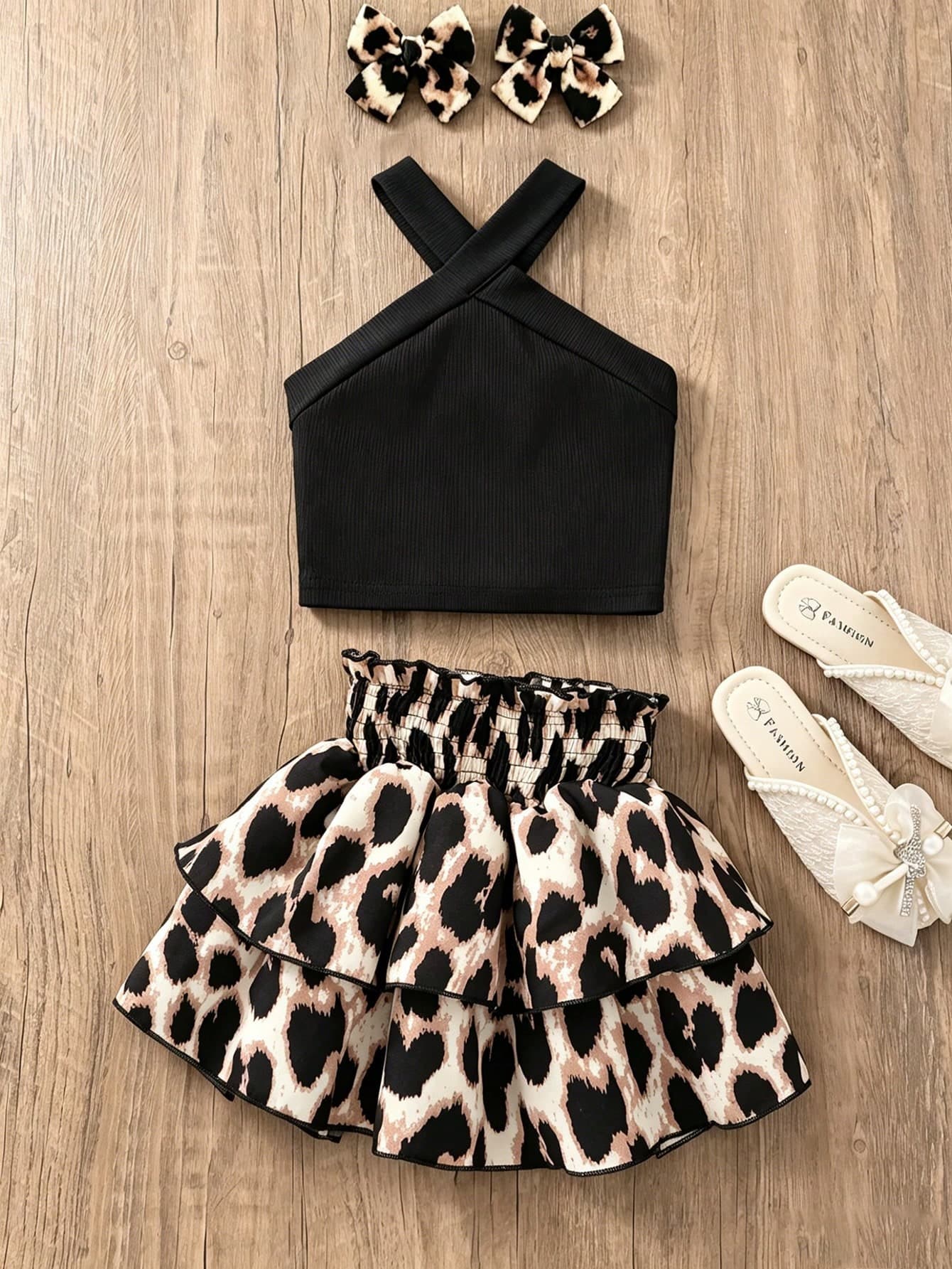 SHEIN Elladie kids 2pcs/Set Toddler Girls Vacation Black Halter Neck Sleeveless Tank Top And Leopard Print Elastic Waist Floral Ruffle Tiered Skirt Outfit