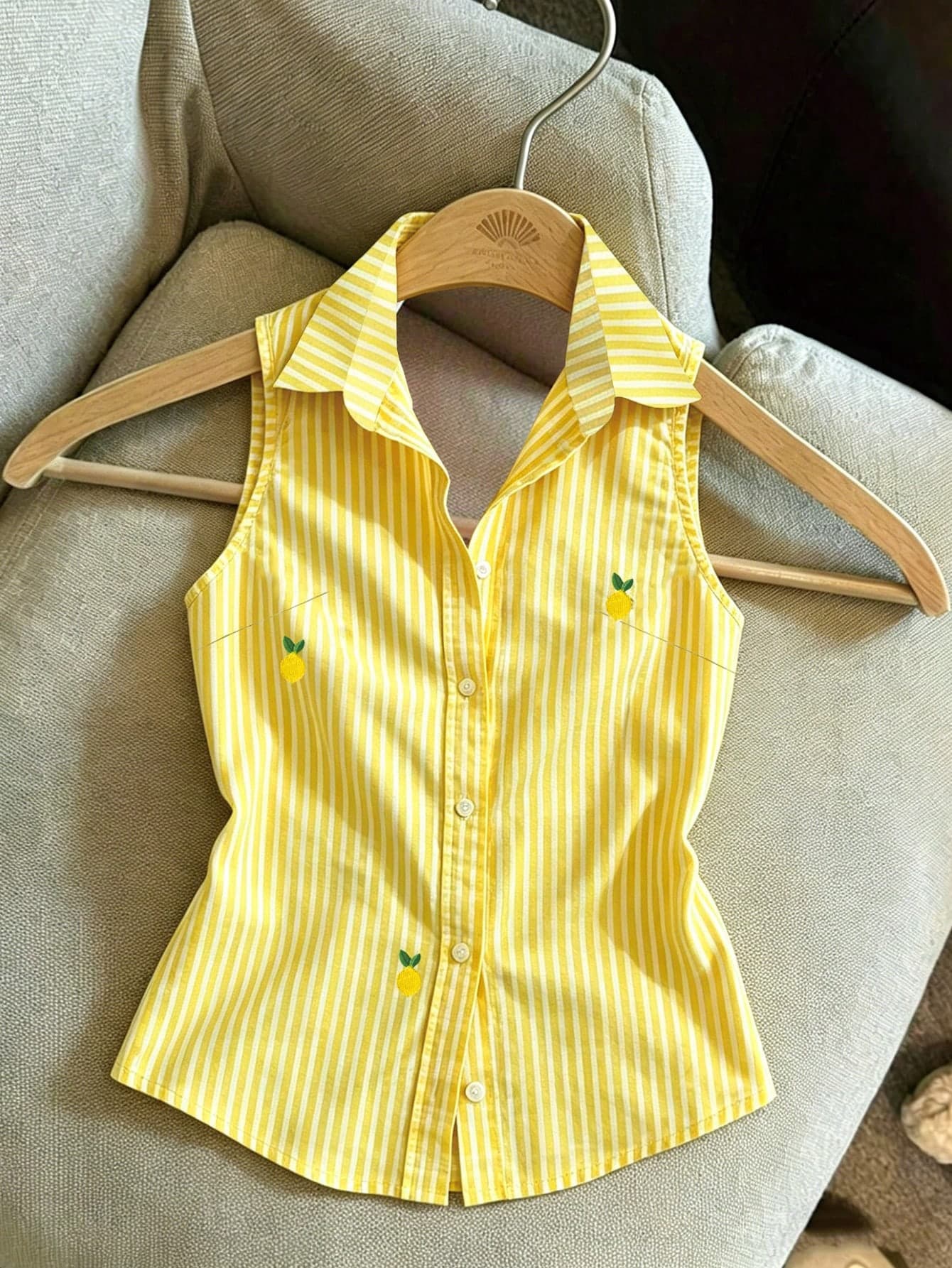 Resyla Women's White And Yellow Striped Halter Neck Shirt,Lemon Embroidery Sleeveless Button Down Slim Fit Blouse,Cute Y2K Preppy Summer Crop Top,Vacation
