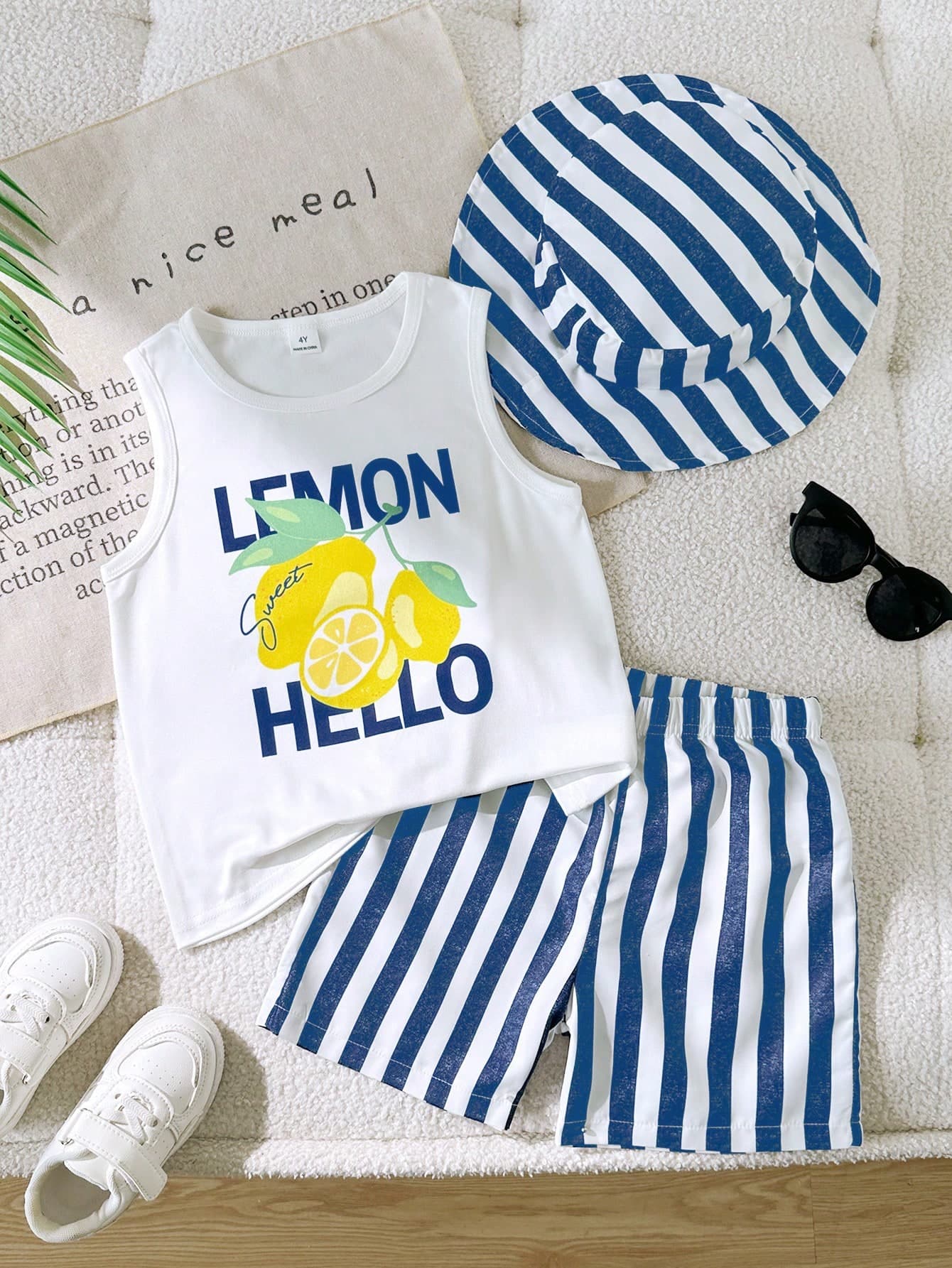 SHEIN Playful Pals Young Boys Summer New Children's Beach 3-Piece Set | Unisex Hawaiian Style White Sleeveless Tank Top Blue Bottom Sunglasses Print Tropical Turtle Shorts + Matching Sun Hat | Beach Vacation Children's Swimwear Outerwear | Beach Water Play Outfit | 4-7 Years Old Fun Outdoor Wear
