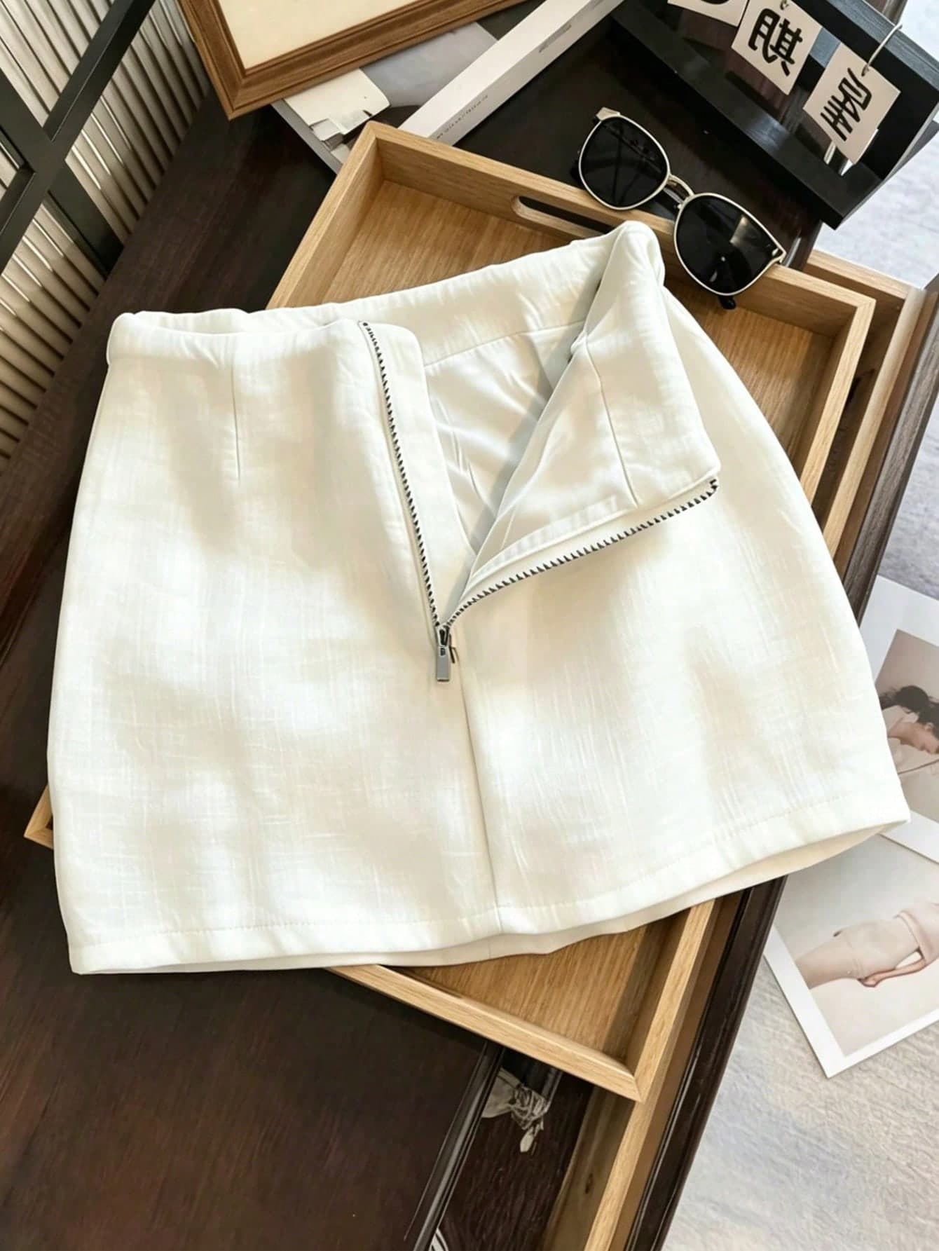 SHEIN Franclia White,Summer,Casual,Date Women's Korean Style Low-Waisted A-Line Zippered Mini Skirt With Lining, Y2K Versatile Vacation Beach Business