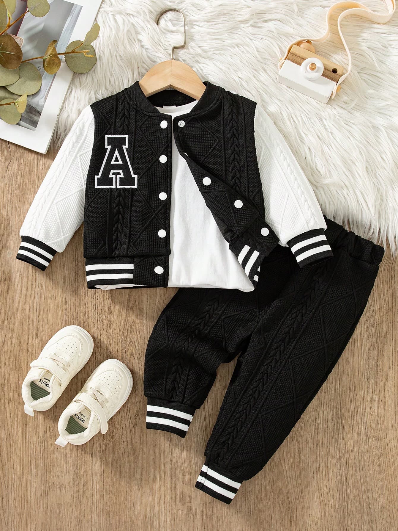 SHEIN Playful Pals 2pcs/Set Baby Boy Casual Daily Versatile Sports Minimalist Letter Print Pattern Jacket & Pants Outfit Suitable For Outings