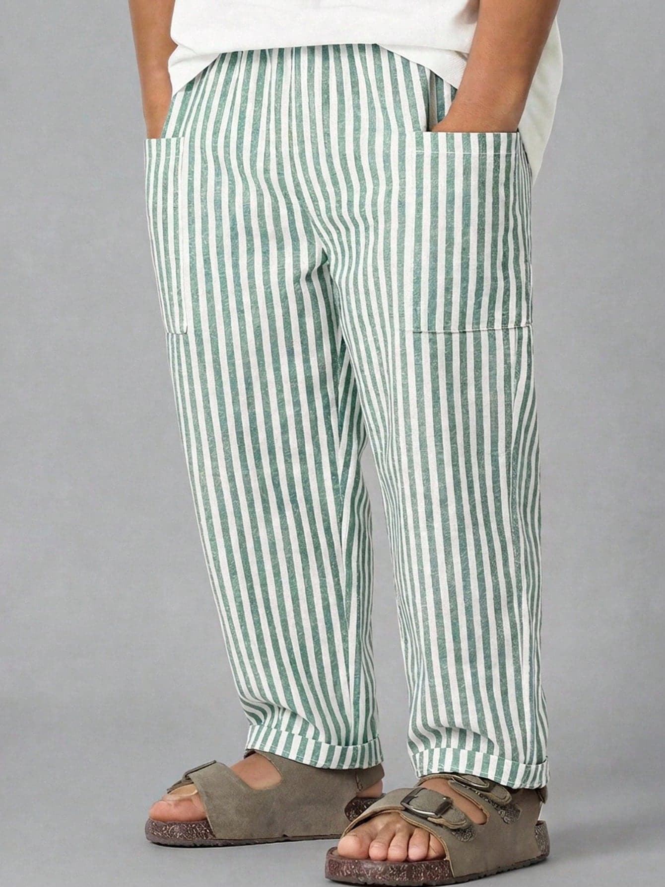 SHEIN 1pc Kids Tween Boy Green & White Pinstripe Elastic Waist Side Large Pocket Casual Long Pants Versatile Comfortable