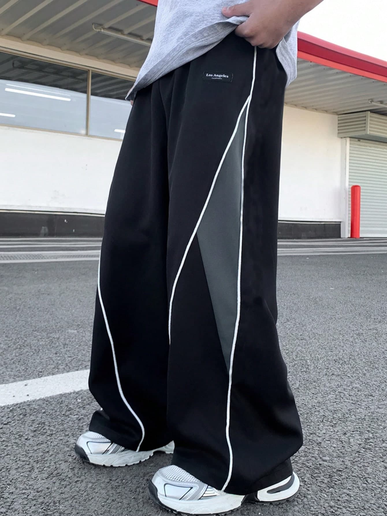 SHEIN Teen Boys' Casual Patchwork Elastic Waist Loose Straight Pants,Summer Streetwear Beach Back-To-School Sweatpants Joggers Wind Breaker Woven Trousers