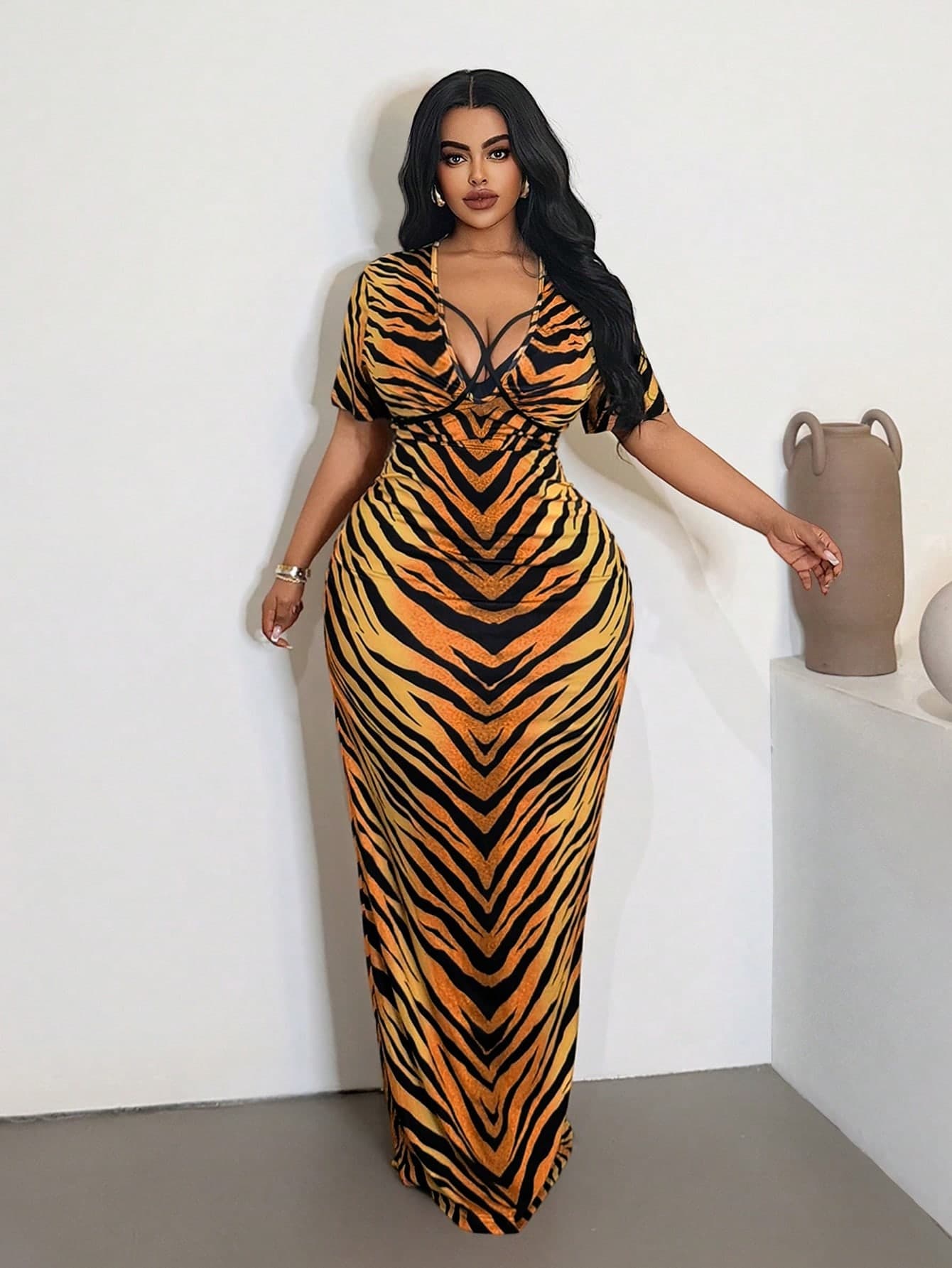 Maweii Plus Size Brown Tiger Print Deep V-Neck Criss-Cross Tie-Up Fitted Short Sleeve Maxi Dress, Spring/Summer Sexy Party Outfit For Women
